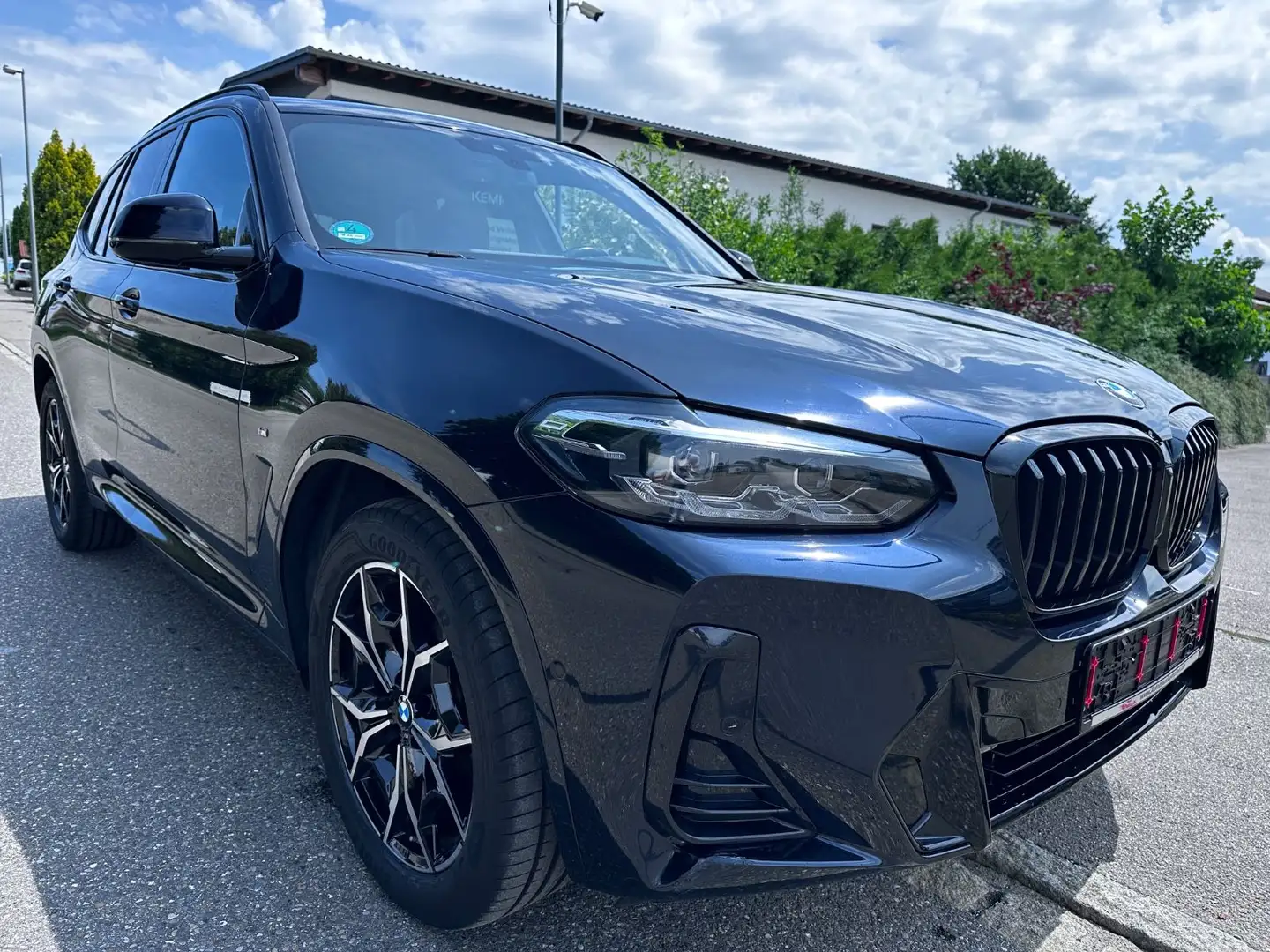 BMW X3 xDrive 20 d M Sport AHK/LEDER/LED/FACELIFT Noir - 1
