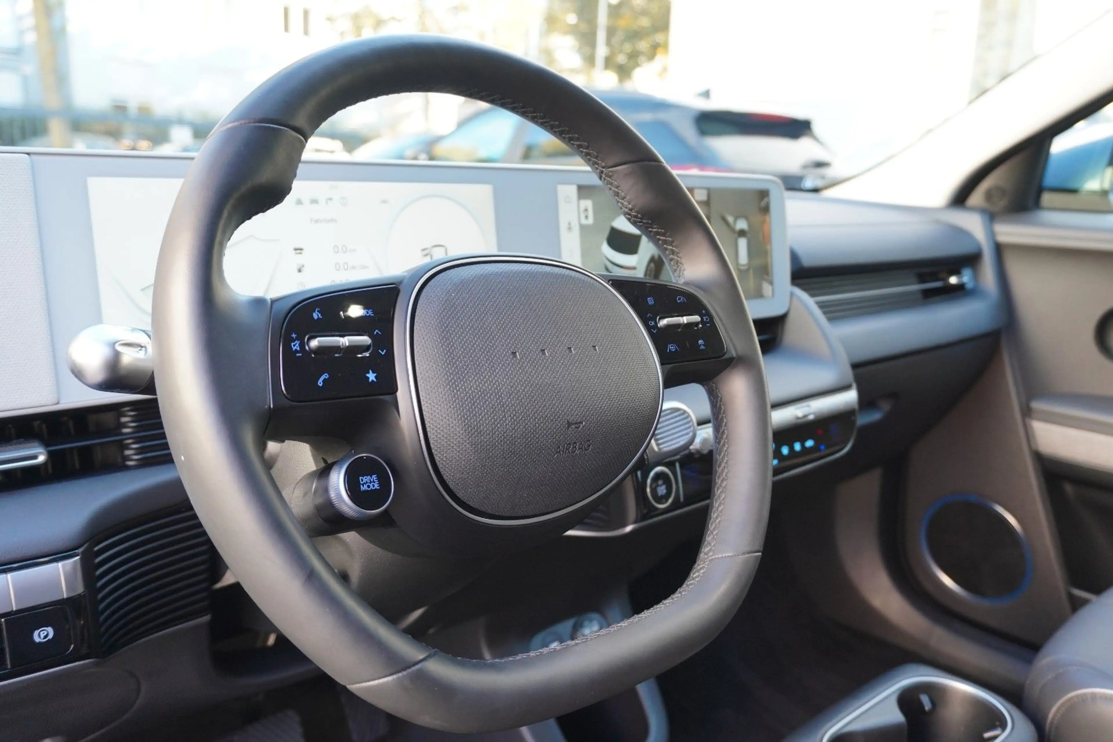 Hyundai IONIQ 5 TECHNIQ 360° Belüf 4xSHz TotWi ACC LED — photo 15