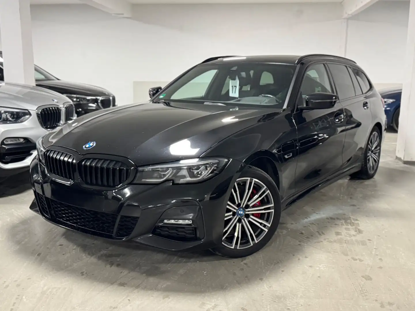 BMW 330 e M SPORT/LASER/PANO/HUD/CAM/HiFi/ Noir - 2
