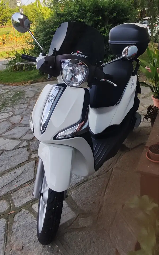 Piaggio Liberty 150 S Weiß - 2