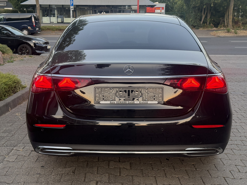 Mercedes-Benz E 300 e 9G-TRONIC EXCLUSIVE PREMIUM — photo 3