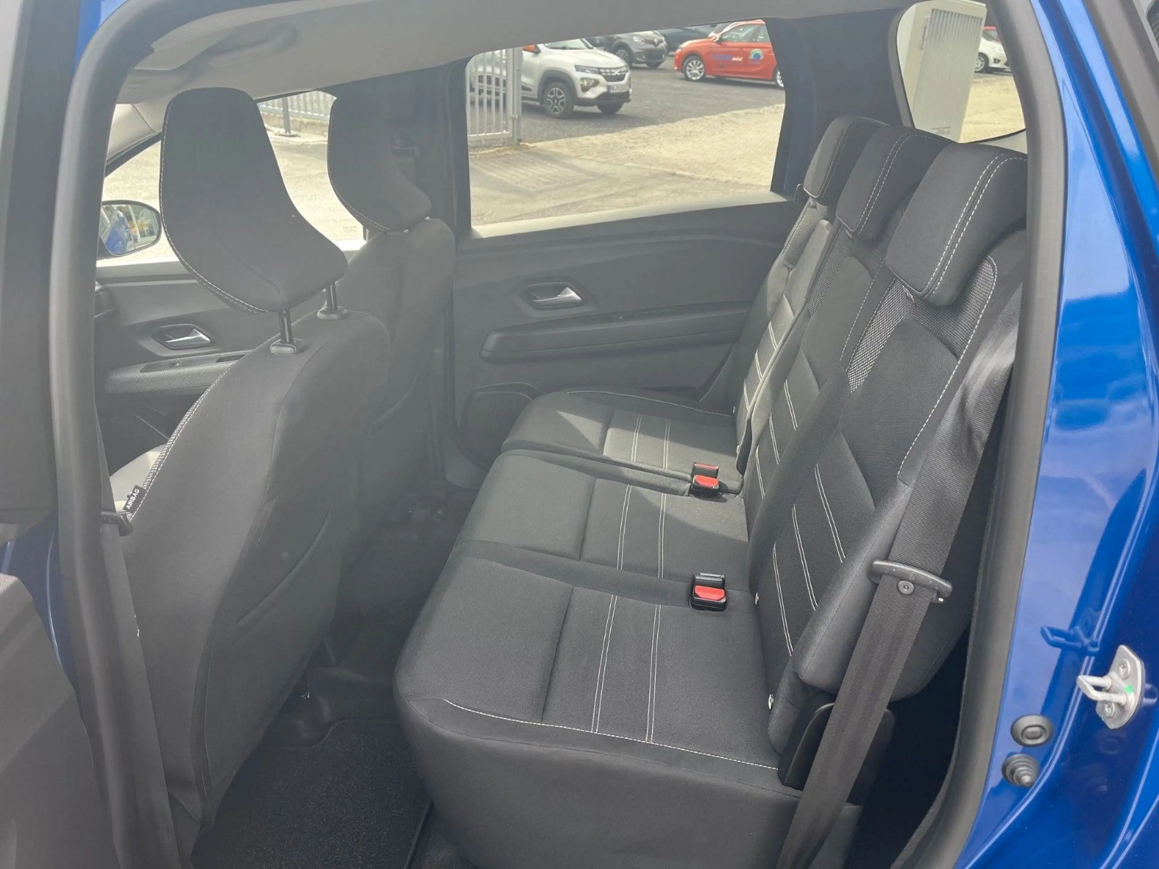 Dacia Jogger Comfort TCe 100 ECO-G 5-Sitzer — photo 13