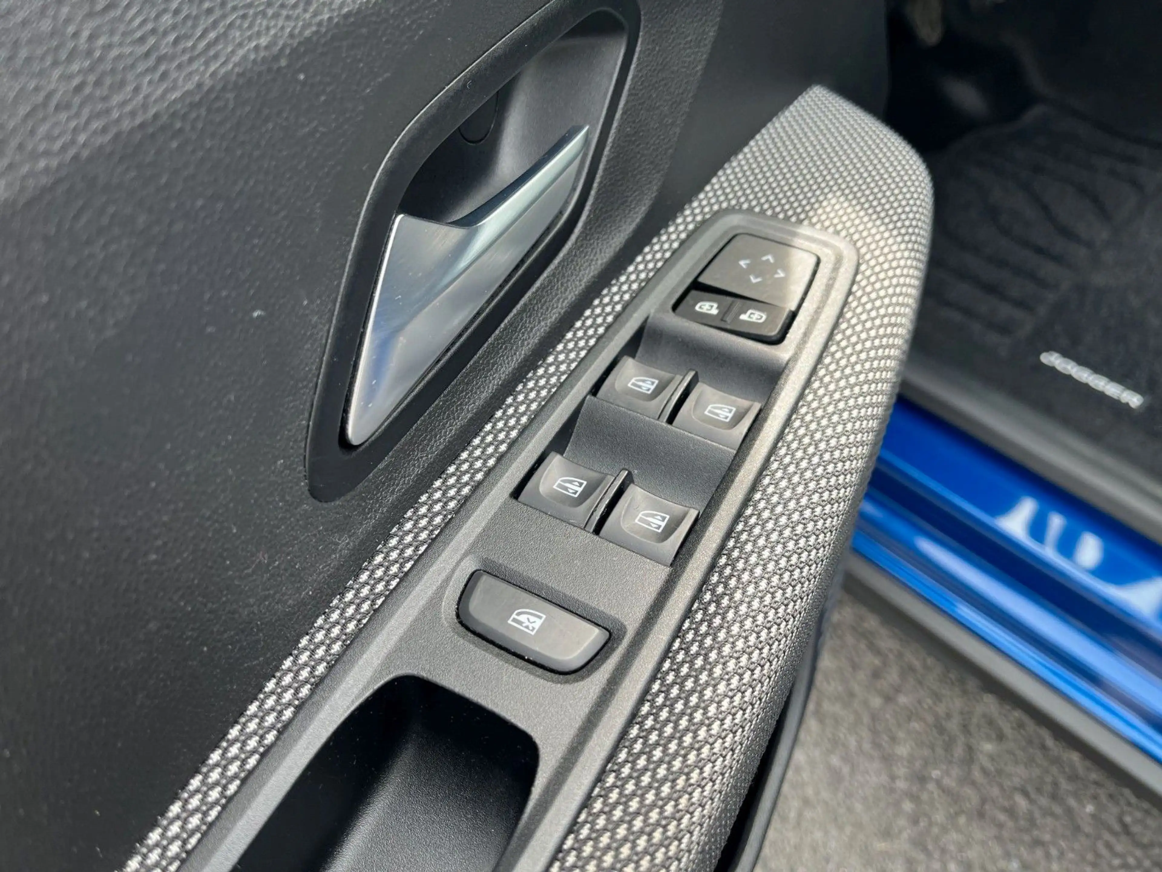 Dacia Jogger Comfort TCe 100 ECO-G 5-Sitzer — photo 15