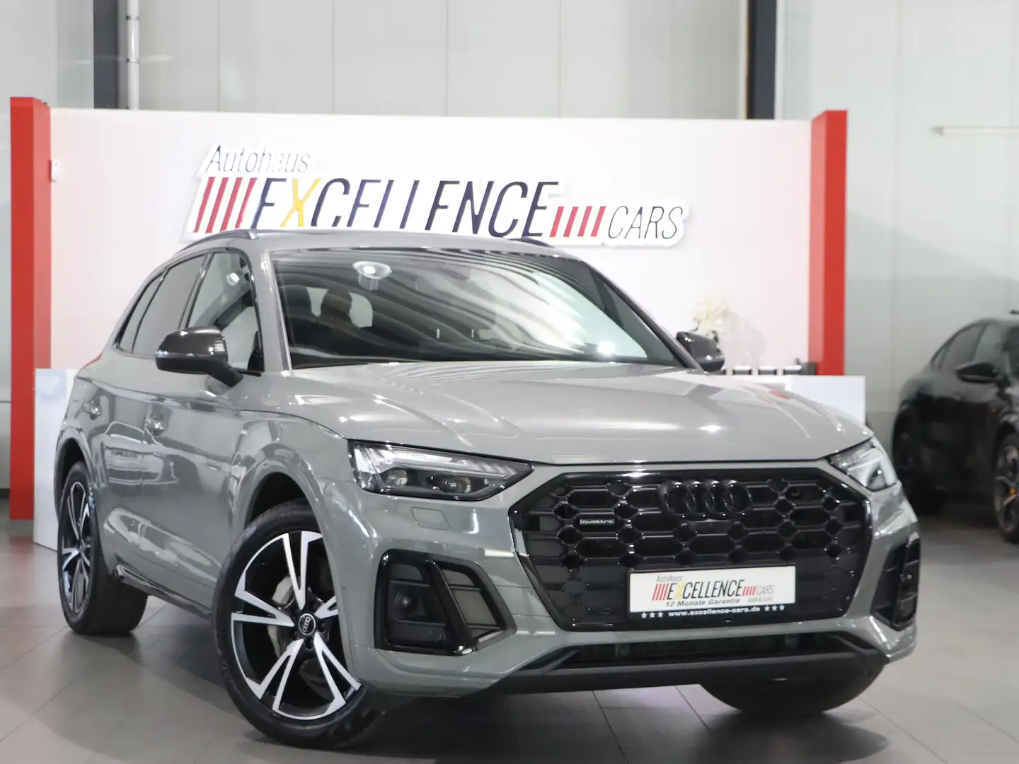 Audi Q5 50 TDI Quattro S-LINE BLACK EDITION / SCHÖN Grau - 1