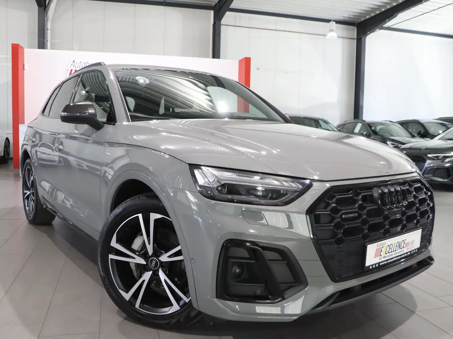Audi Q5 50 TDI Quattro S-LINE BLACK EDITION / SCHÖN Grau - 2