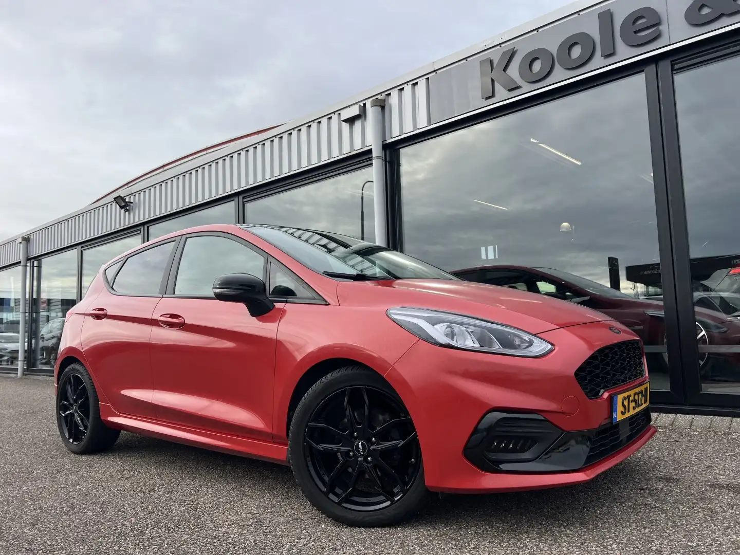 Ford Fiesta 1.0 EcoBoost 100pk 5dr ST-Line | Cruise Control , Rood - 2