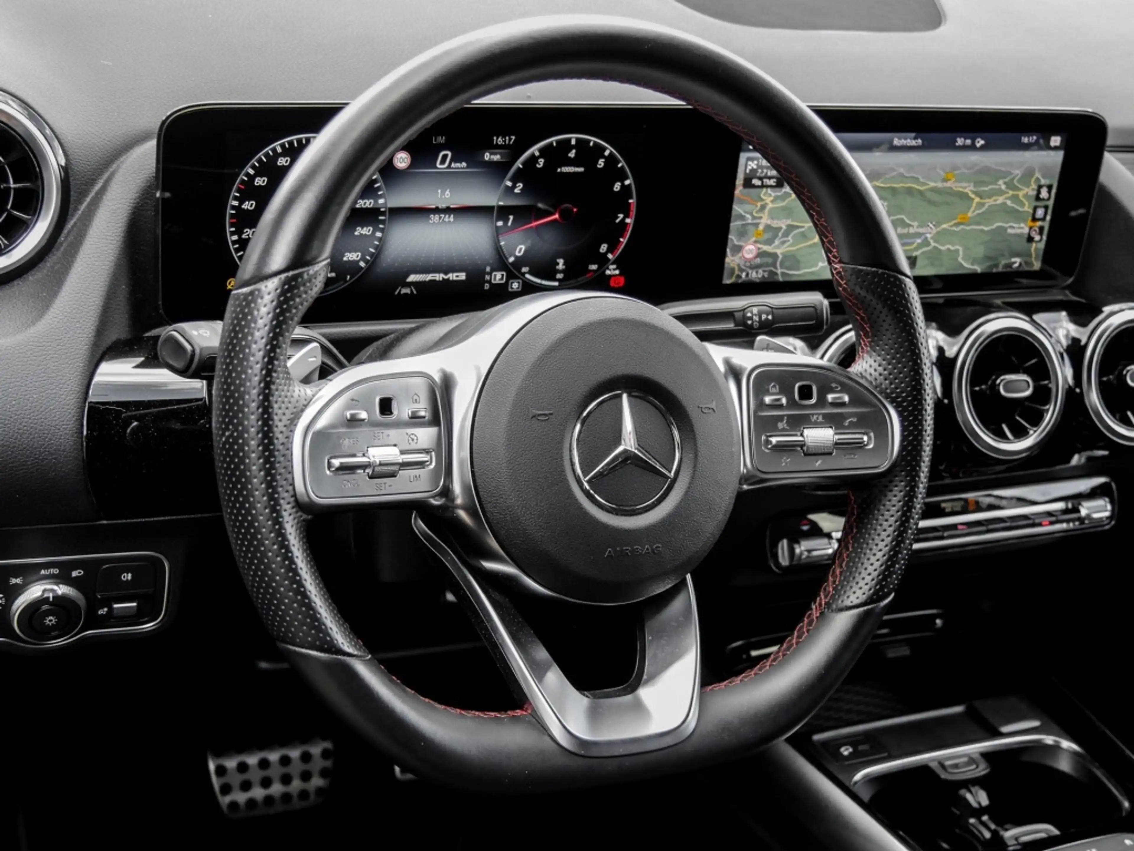 Mercedes-Benz A 35 AMG GL 4M AMG-Sport+Night+AHK+360+Cam+LED — photo 9