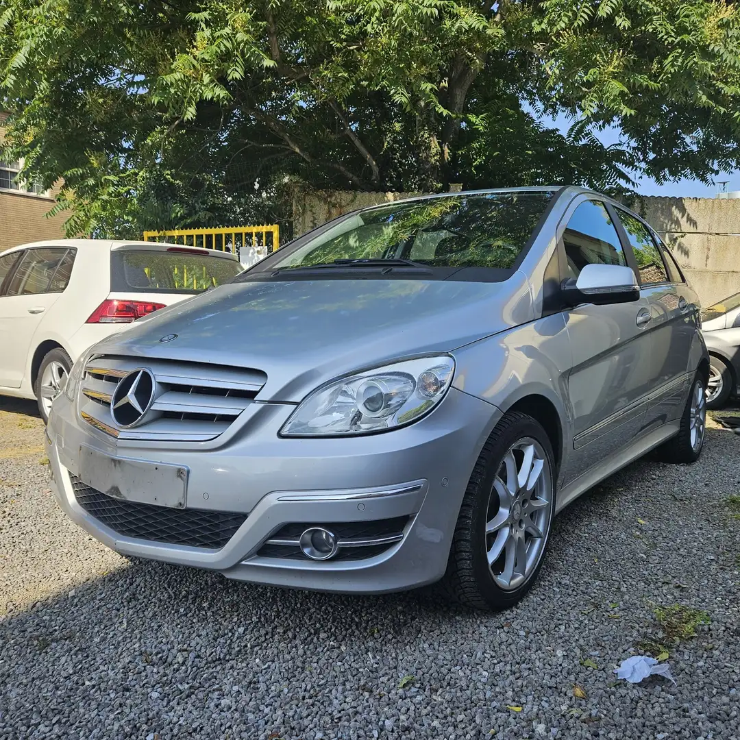 Mercedes-Benz B 180 CDI Essential Grijs - 2