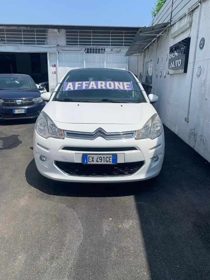 Citroen C3 1.2 VTi 82 Exclusive Bianco - 2