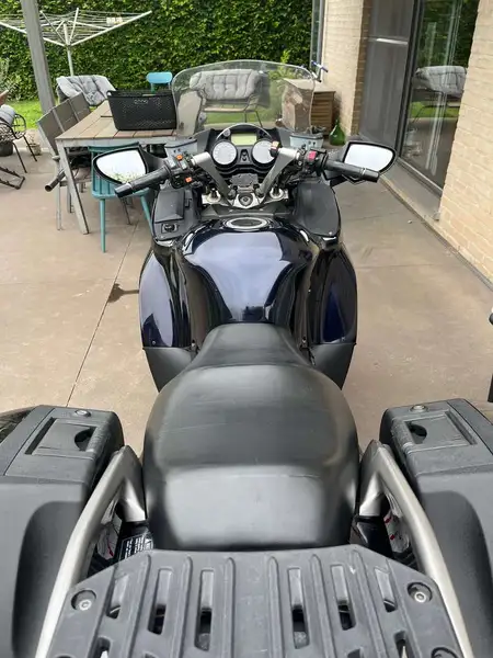 Kawasaki GTR 1400 - foto 6