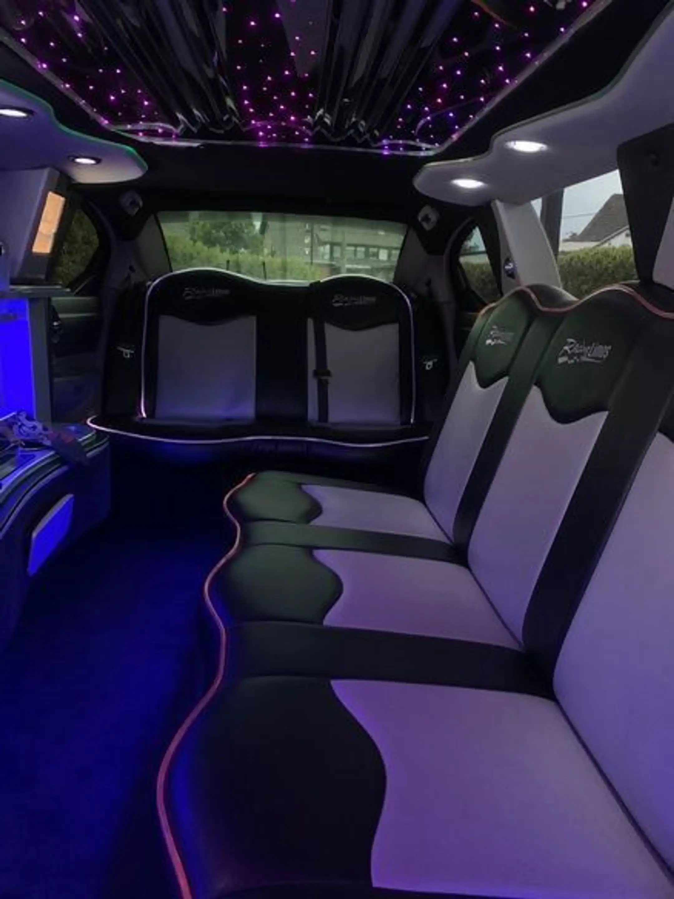 Dodge Charger " Super Strech Limo" — photo 9