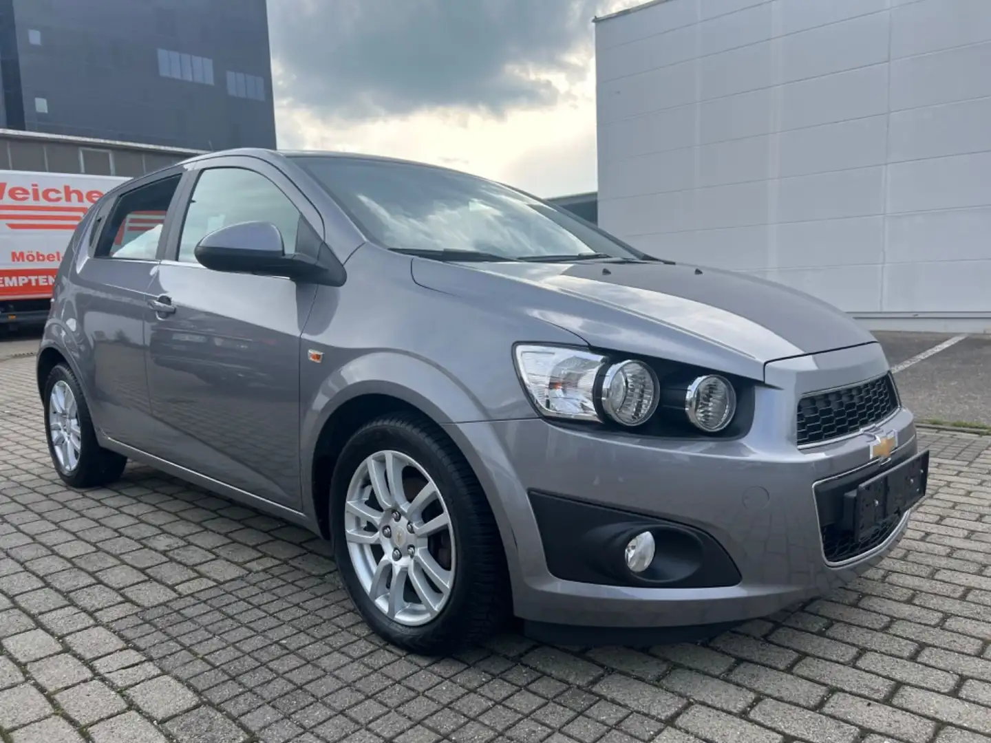 Chevrolet Aveo Aveo+1.6+AutomatikLTZ Grau - 2