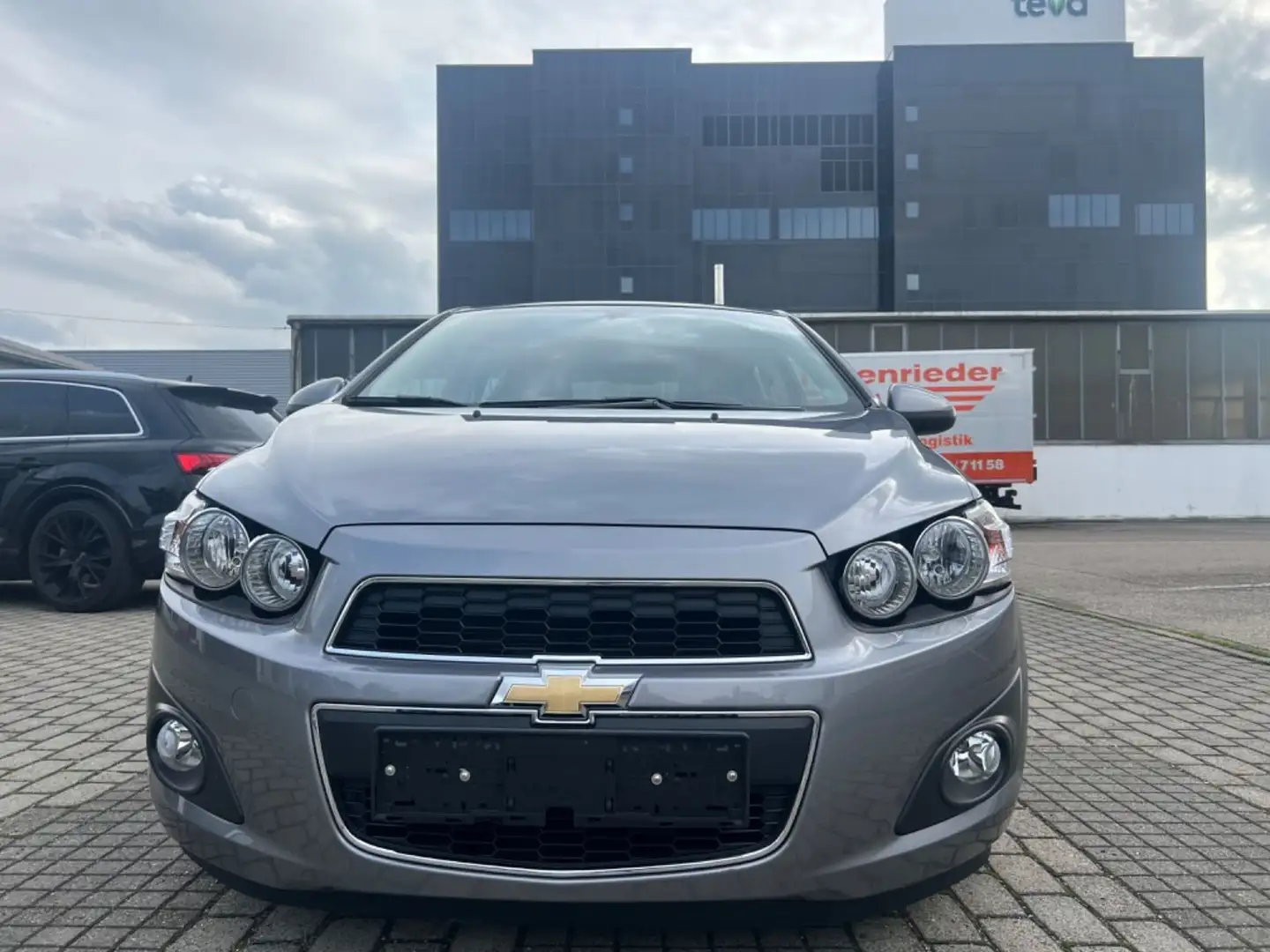 Chevrolet Aveo Aveo+1.6+AutomatikLTZ Grau - 1