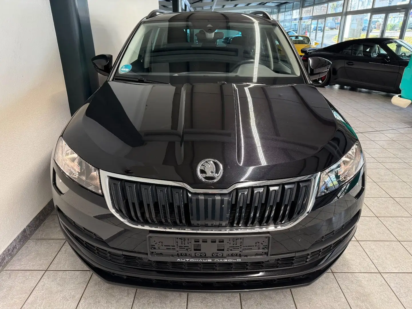 Skoda Karoq Ambition 4x4 AHK ACC Navi Assist SHZ Schwarz - 2
