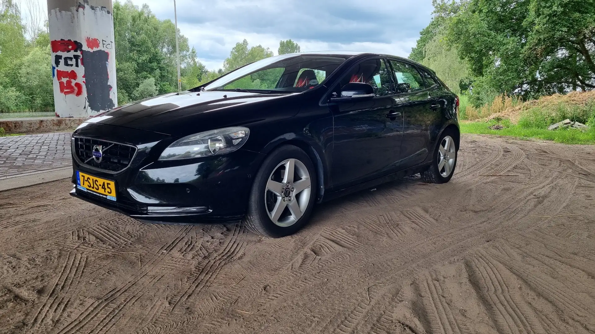 Volvo V40 T3 - 1