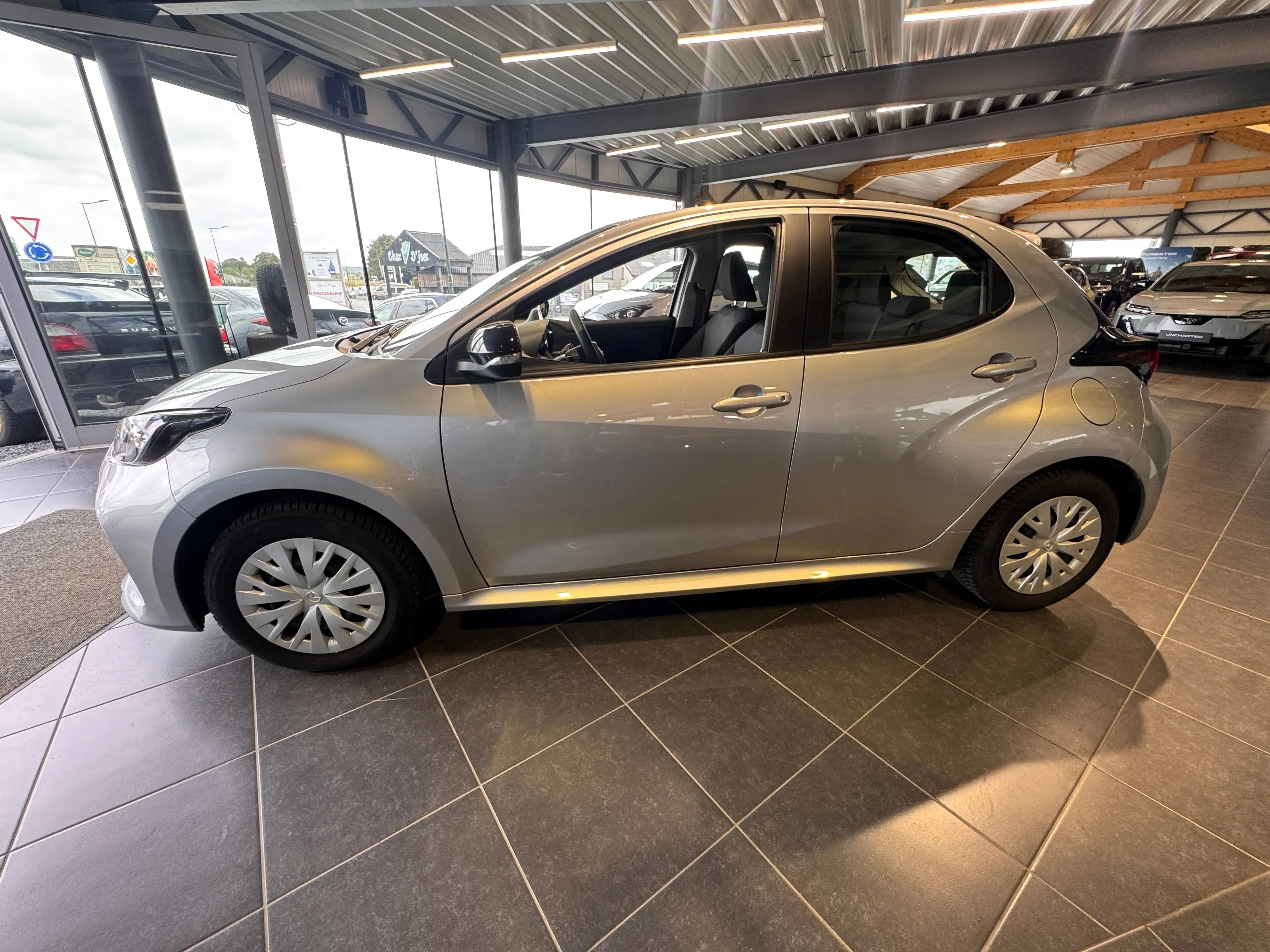 Mazda 2 2 Hybrid 1.5i VVT-i E-CVT Prime-Line Prime-Line — photo 5