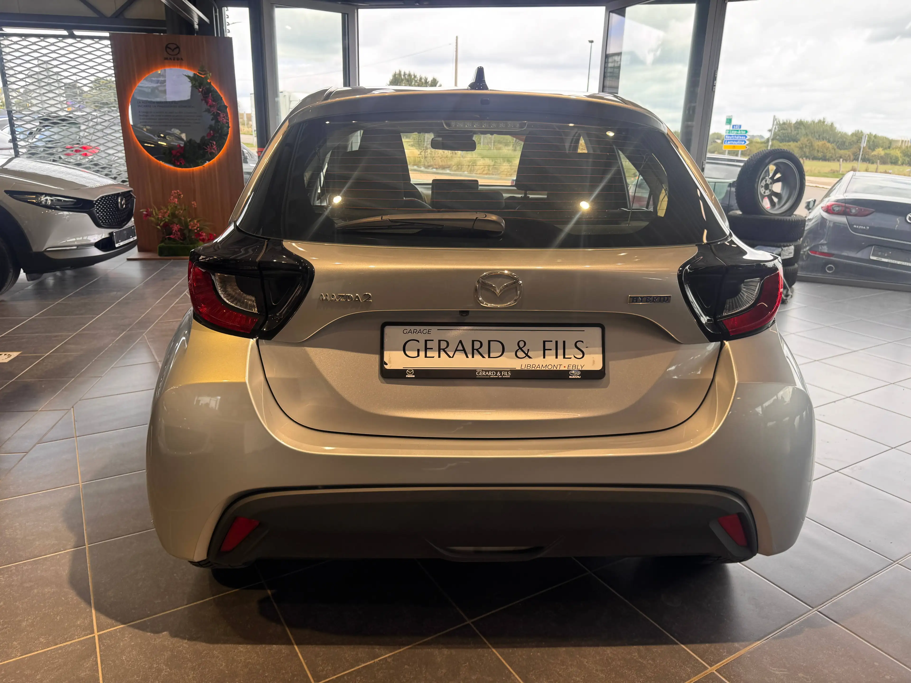 Mazda 2 2 Hybrid 1.5i VVT-i E-CVT Prime-Line Prime-Line — photo 7
