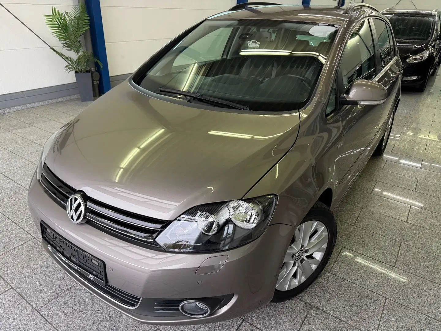 Volkswagen Golf Plus 1.4 TSI*LIFE*AUTO*NAVI*TMP*PDC*SHZ*BLU Brun - 1
