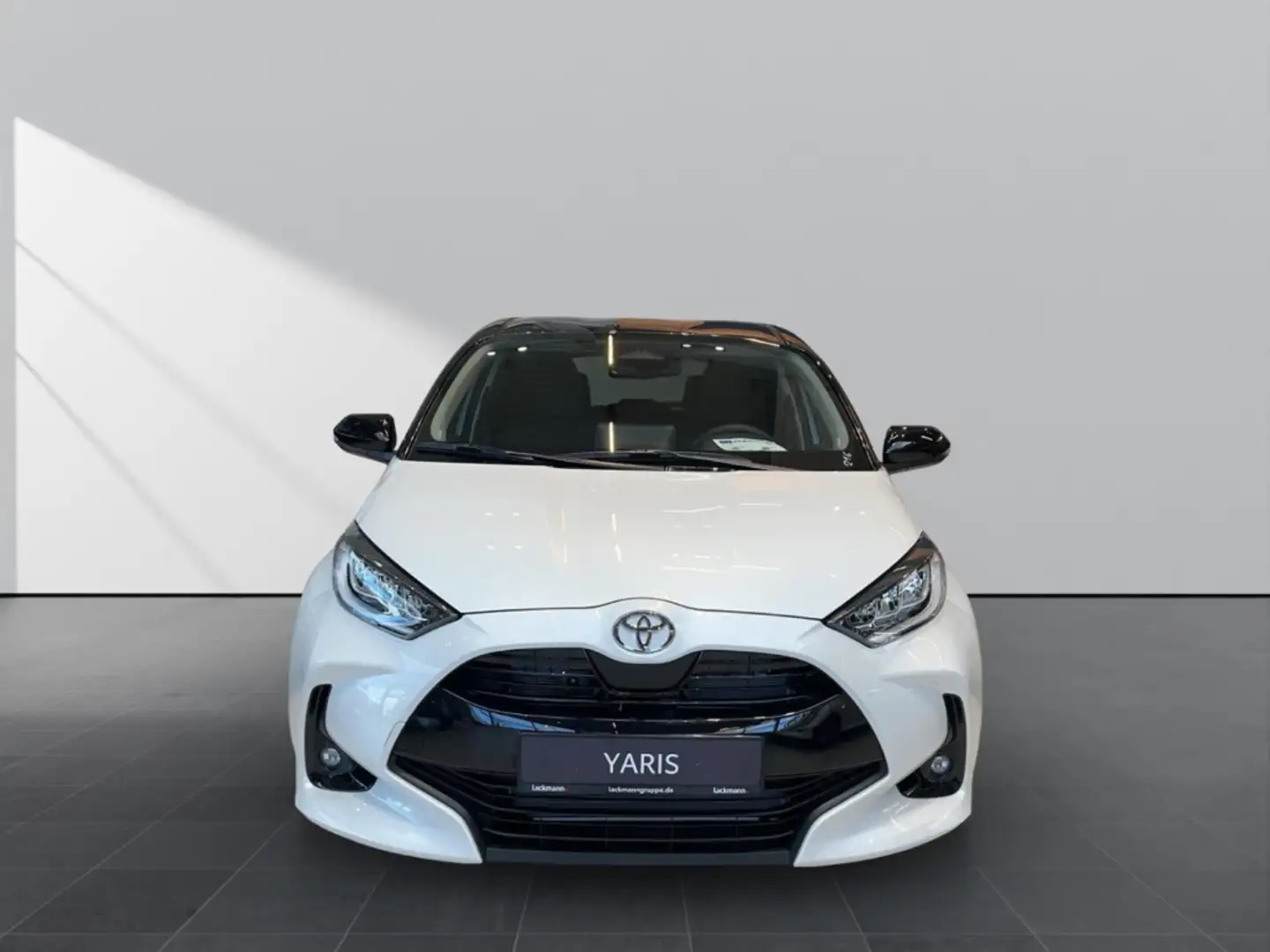 Toyota Yaris 1.5 Hybrid Teamplayer*Comfort Paket* Weiß - 2
