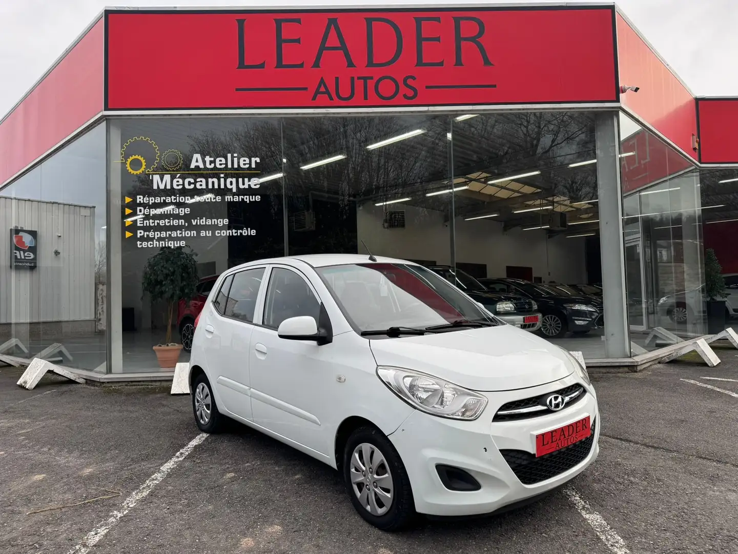 Hyundai i10 🟩1.1 ESSENCE 69CV - AIRCO Weiß - 1