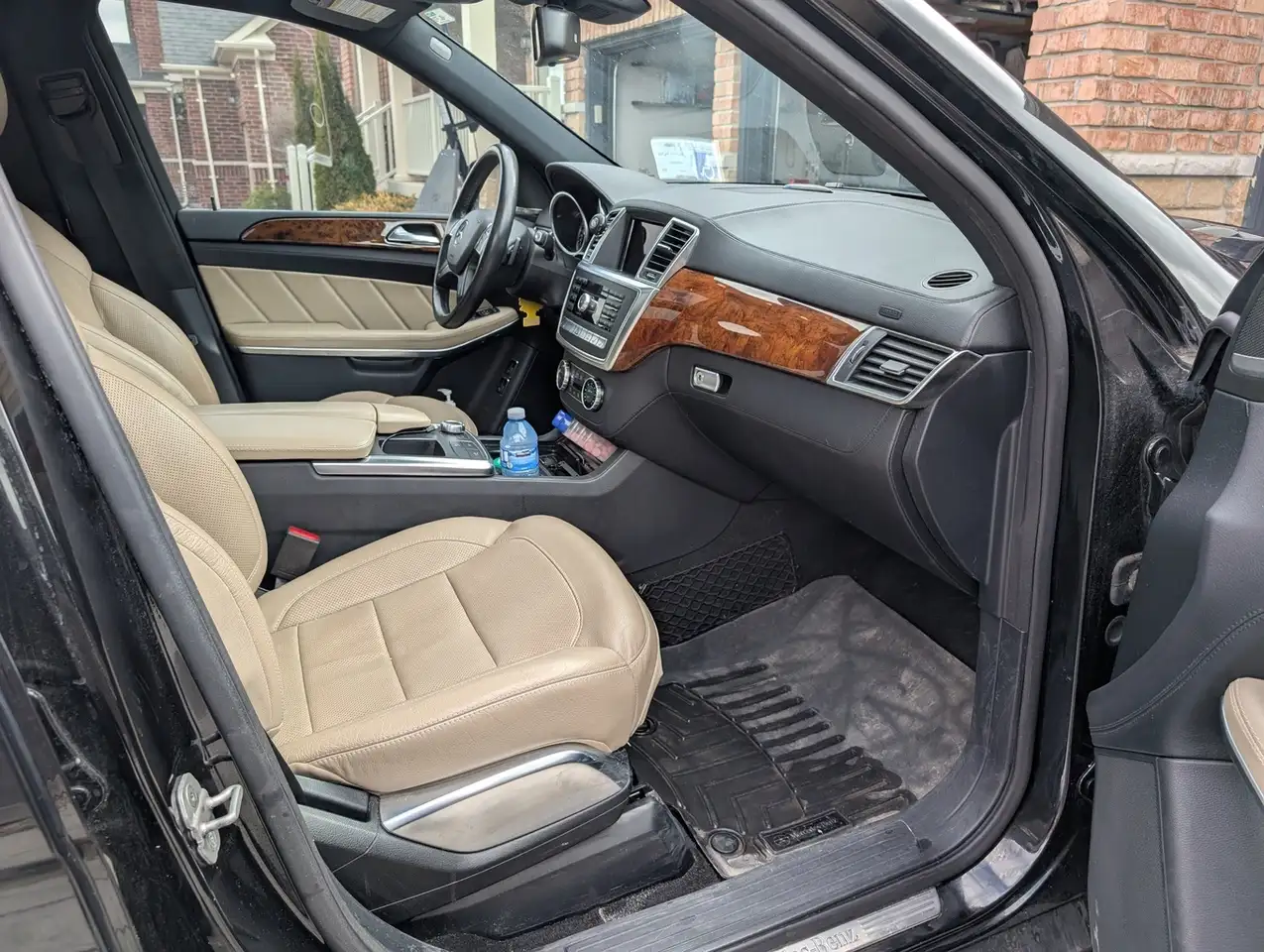 Mercedes-Benz GL-Class снимка Mercedes-Benz GL-Class