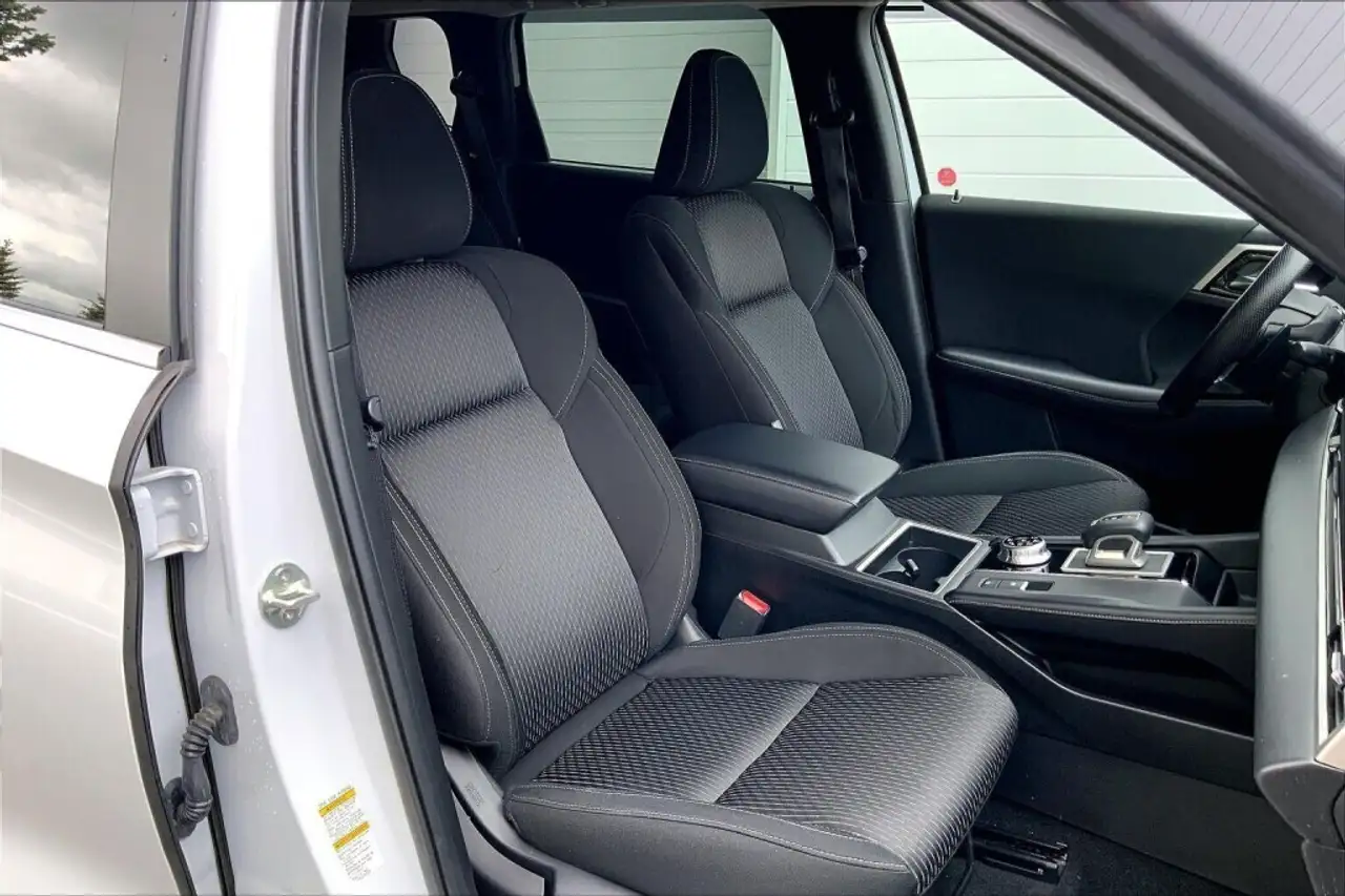 Mitsubishi Outlander fotografie Mitsubishi Outlander