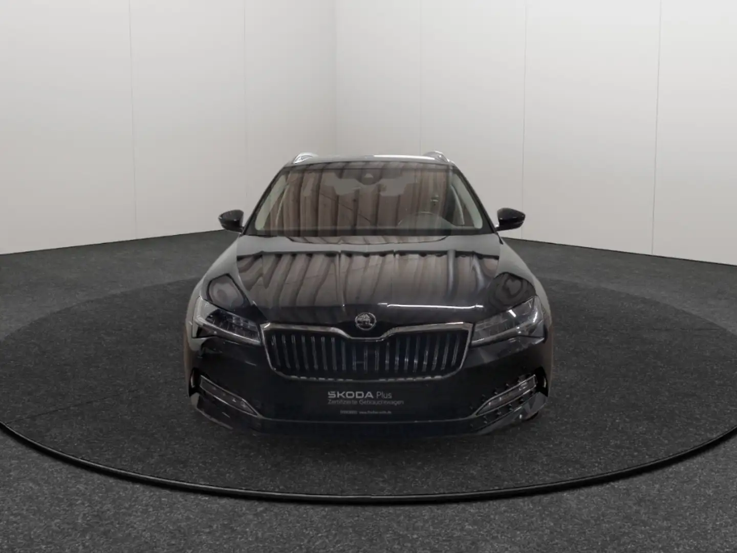 Skoda Superb Combi 2.0TDI DSG Style Matrix Navi Rear View SHZ h Schwarz - 2