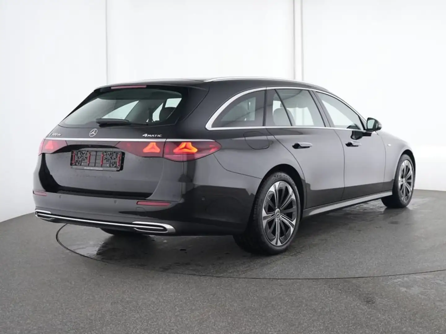 Mercedes-Benz E 300 de 4M Avantgarde Fahrass.-Paket Airmatic Schwarz - 2