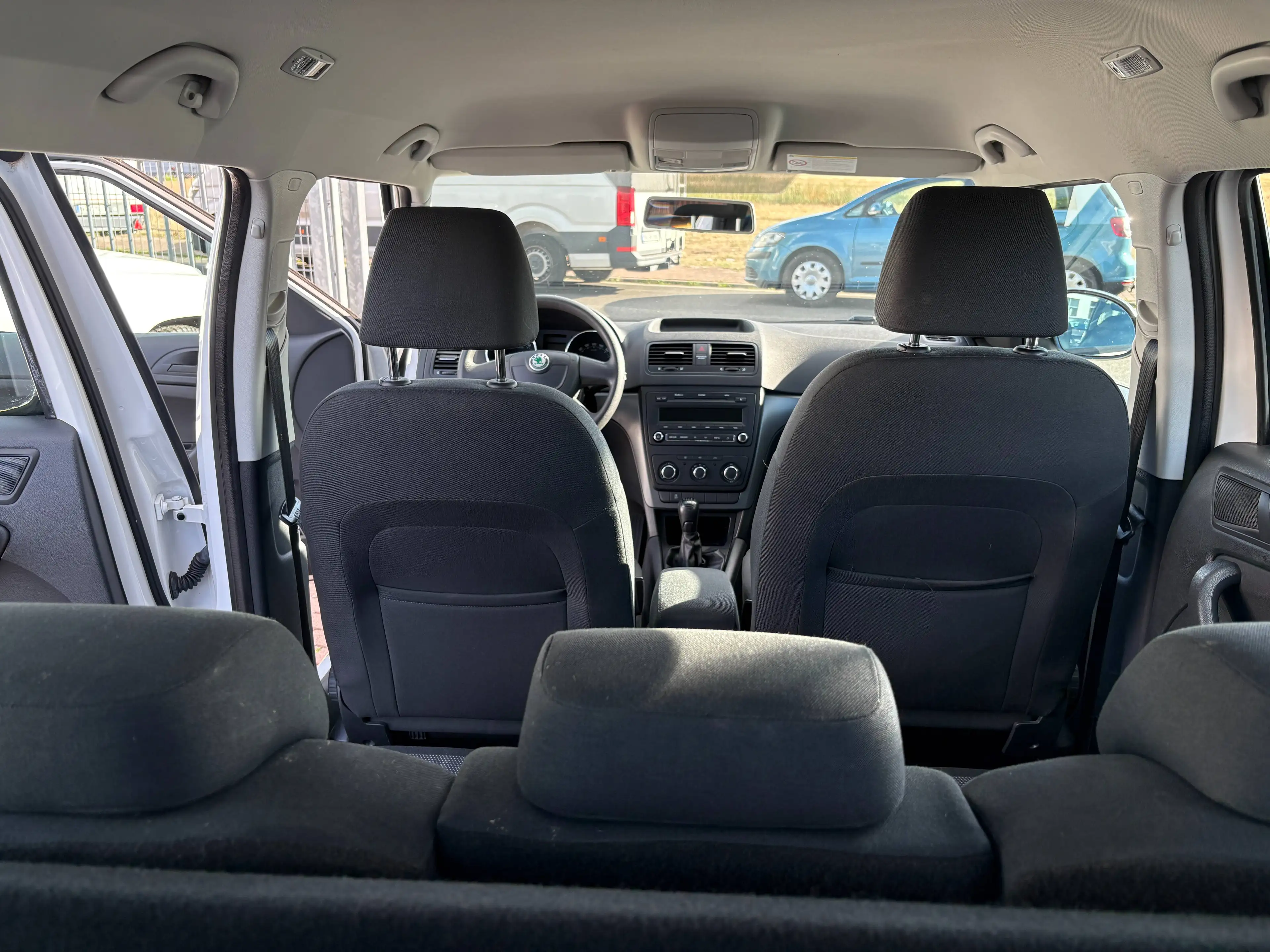 Skoda Yeti Active Plus Edition — photo 14