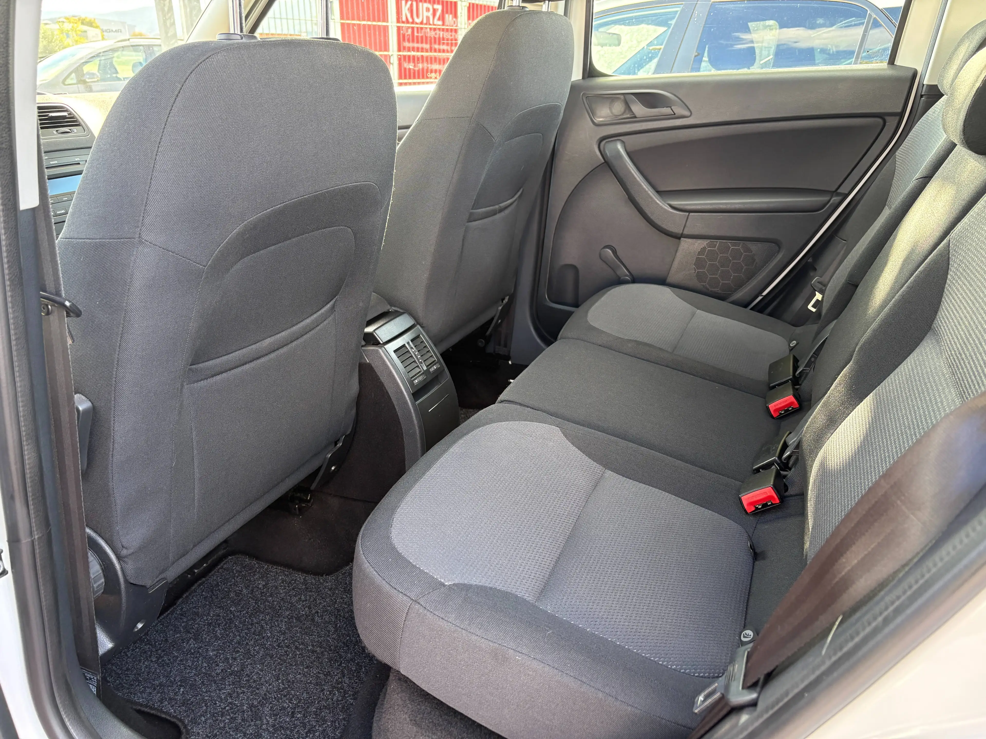 Skoda Yeti Active Plus Edition — photo 11