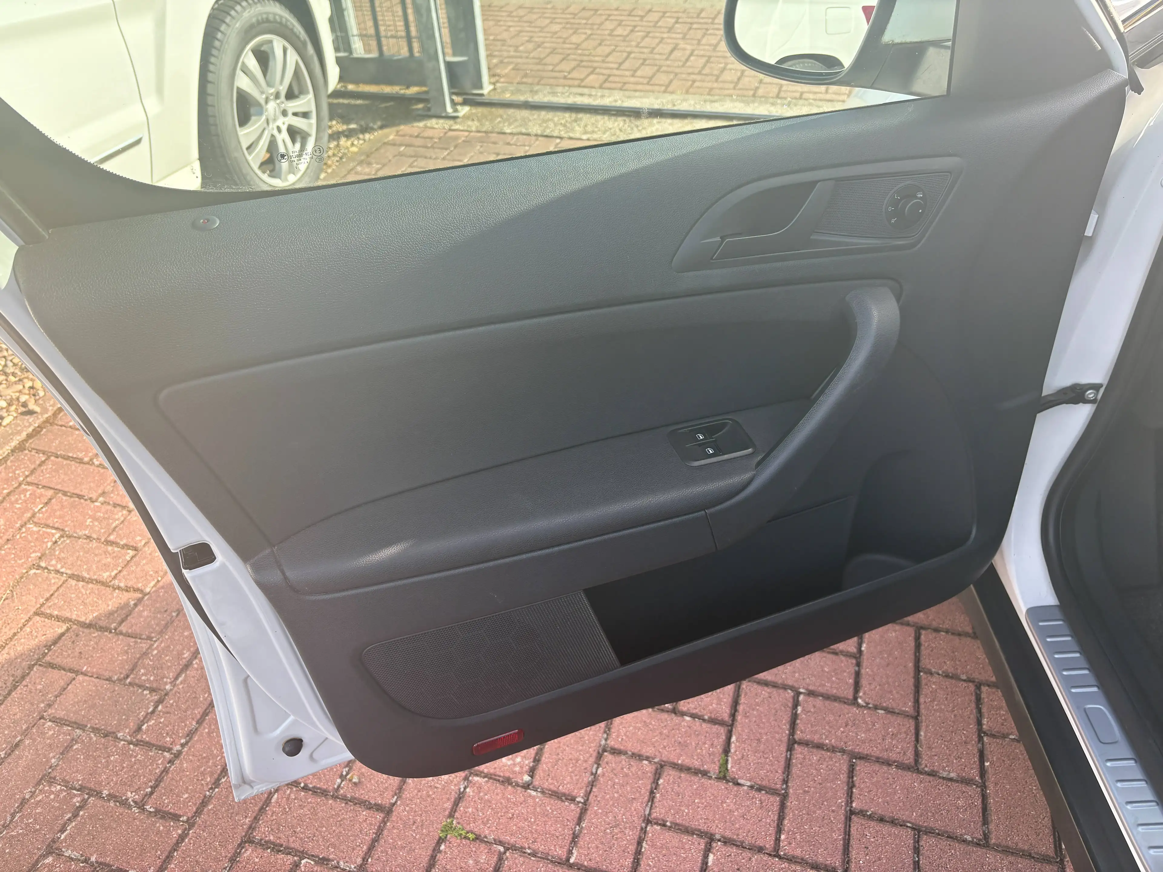 Skoda Yeti Active Plus Edition — photo 7