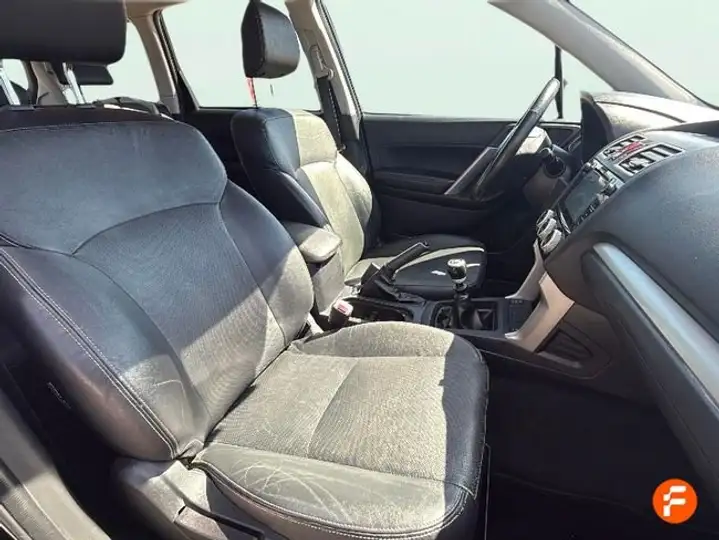 Subaru Forester 2.0 TD Executive Plus 2015, foto 14