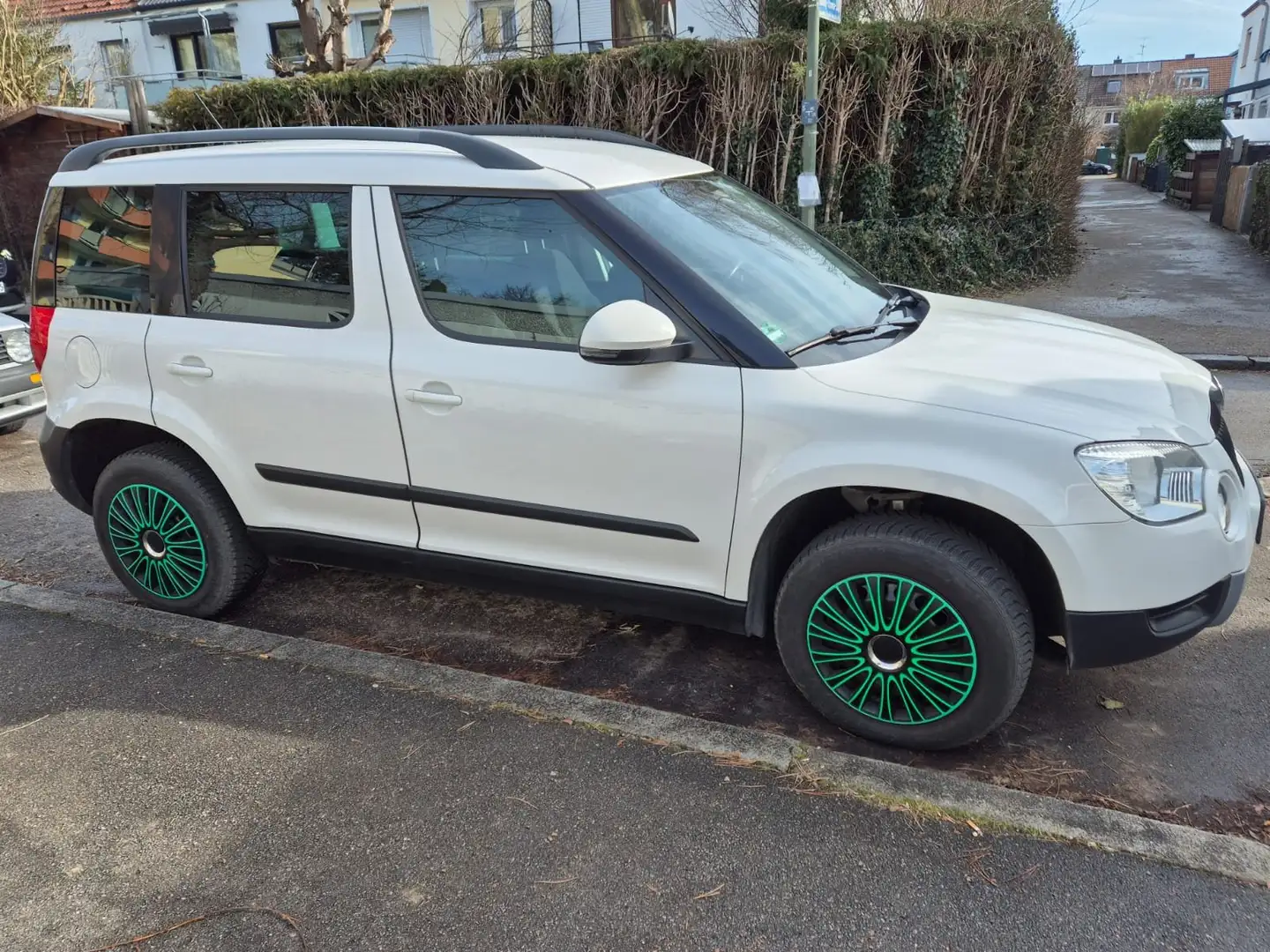 Skoda Yeti Yeti 1.4 TSI Ambition Green tec Weiß - 1