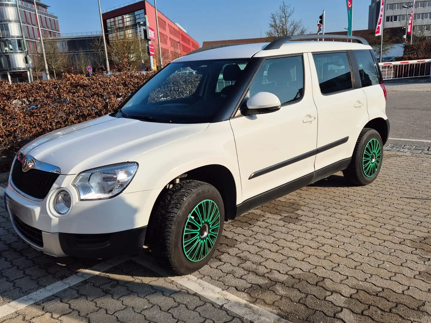 Skoda Yeti Yeti 1.4 TSI Ambition Green tec Weiß - 2