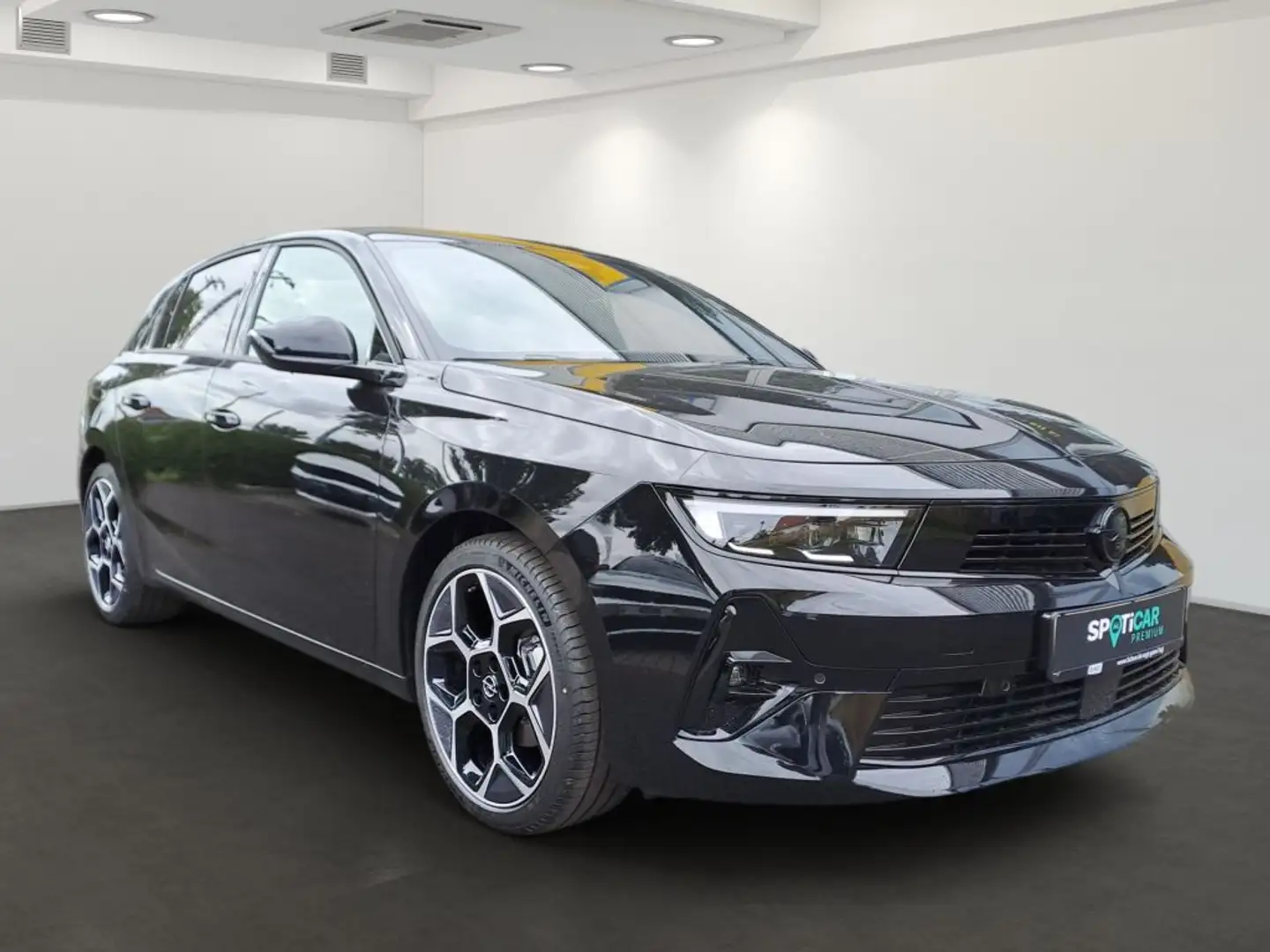 Opel Astra 1.2 Turbo GS/ 360* Kamera/ LED Schwarz - 2