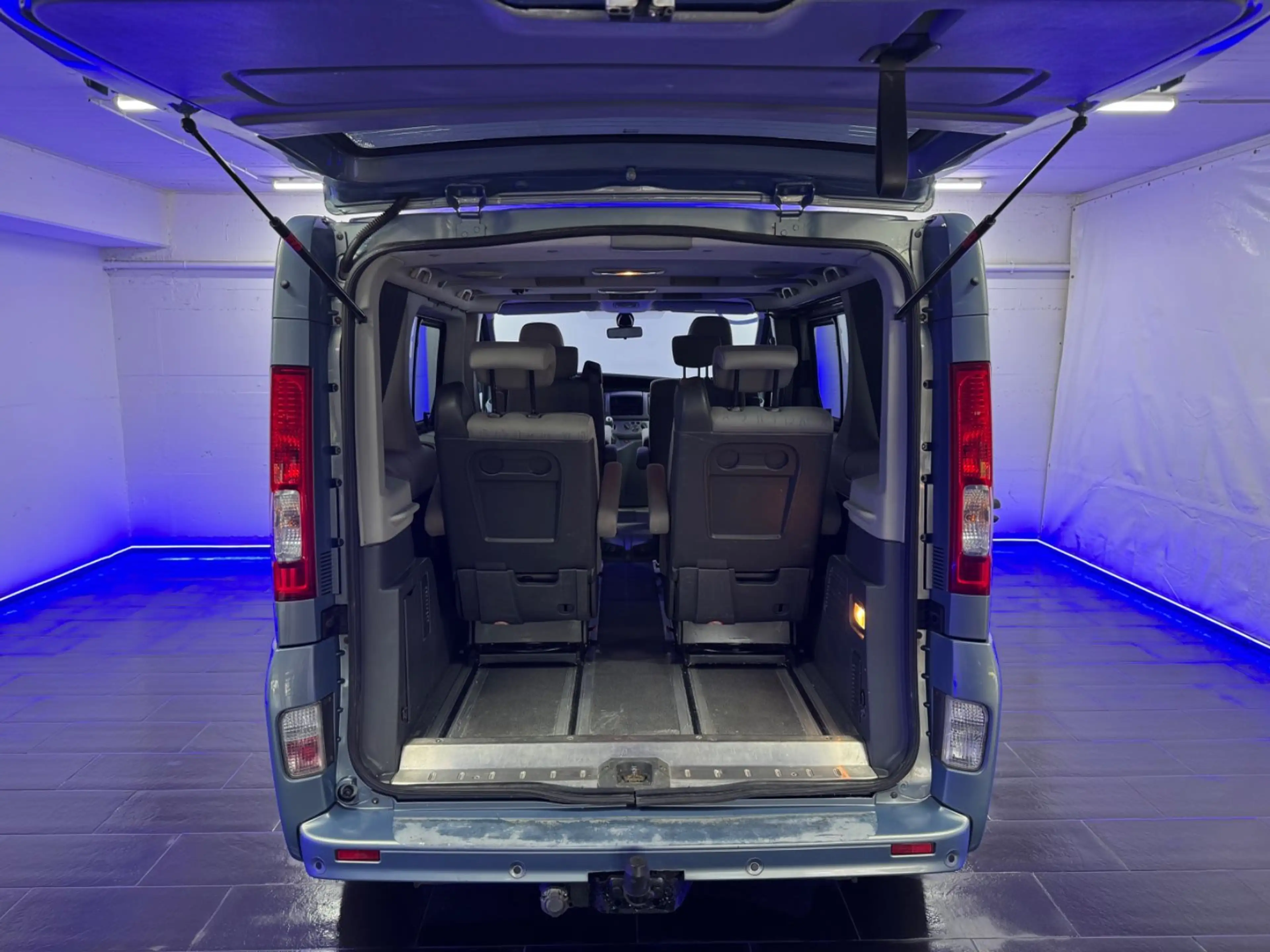 Renault Trafic Combi Generation Privilege STDHZ AHK 2PDC — photo 9