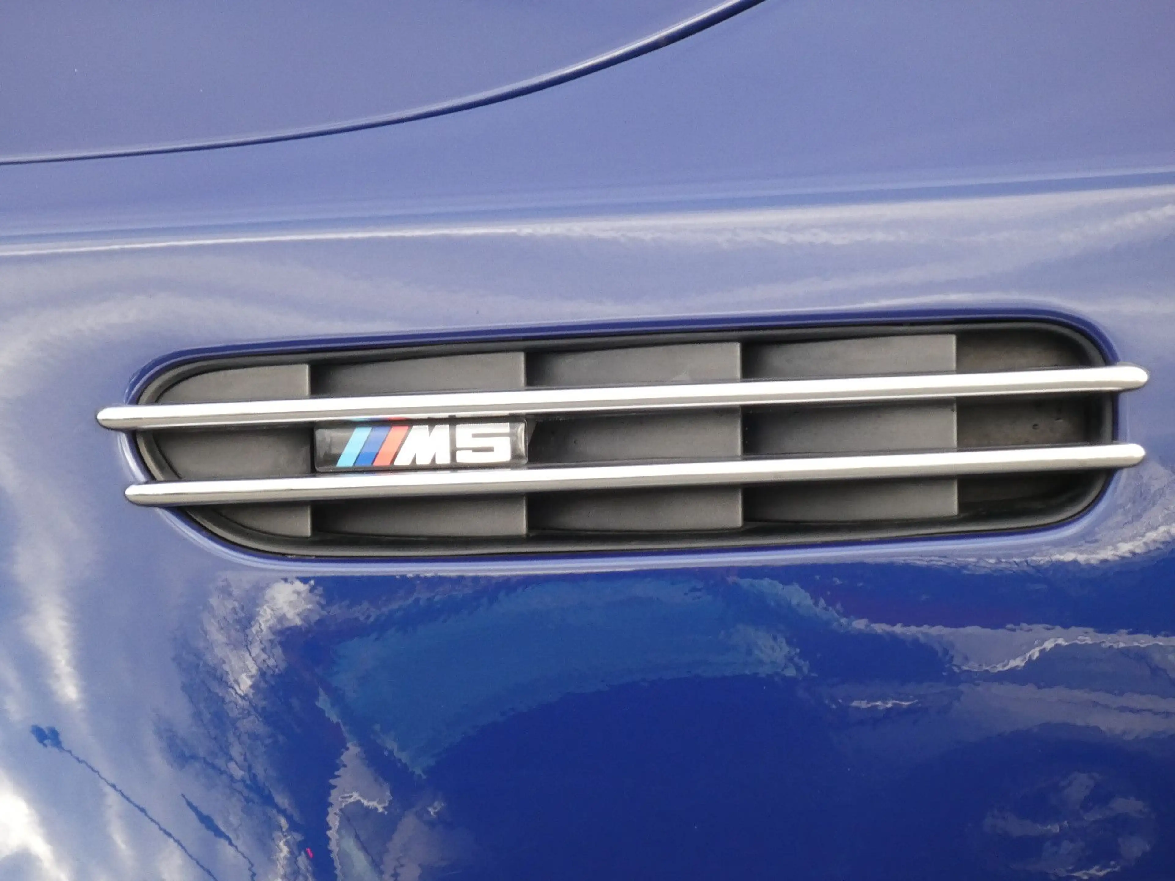 BMW M5 Touring V10 Individual Headup Deutsch WGA 65t — photo 2