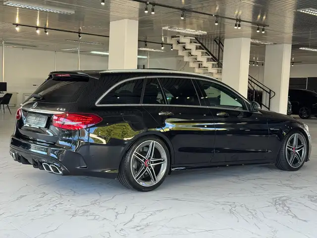 Mercedes-Benz C-Class view 7