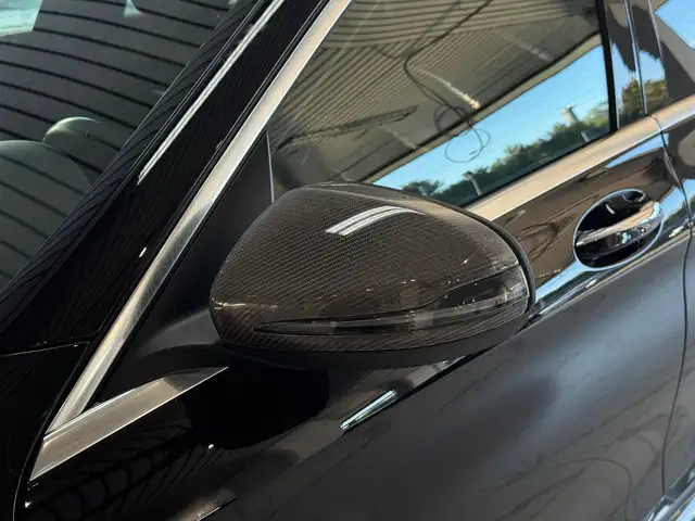 Mercedes-Benz C-Class view 12