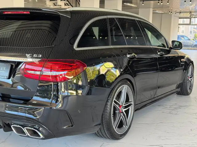 Mercedes-Benz C-Class view 8