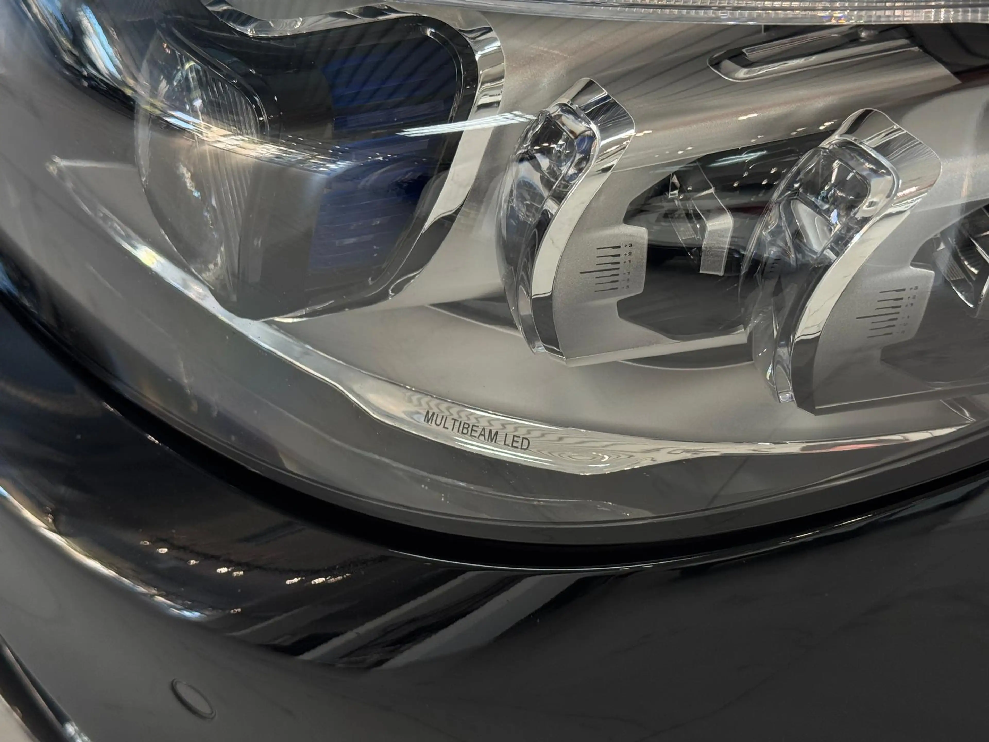 Mercedes-Benz C 63 AMG PERFORMANCE ABGAS*CARBON*PANO*DISTR*MEM — photo 13
