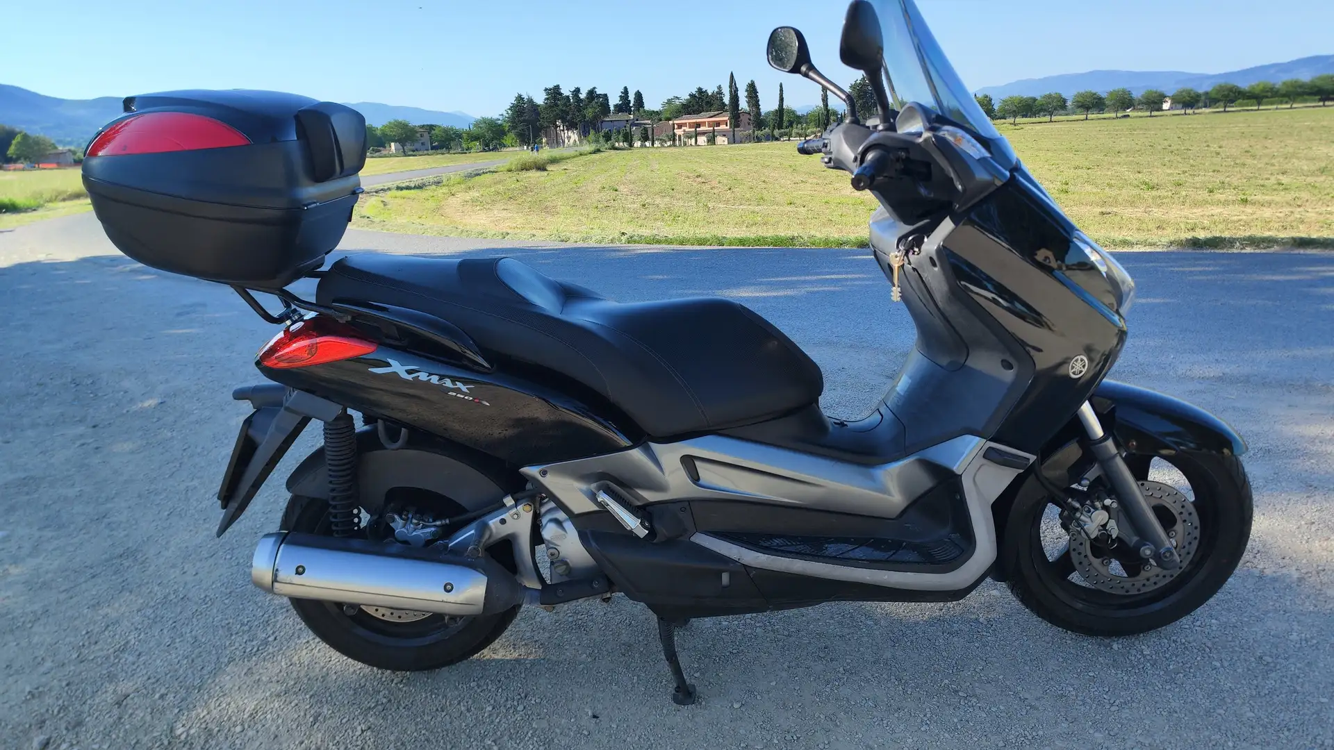 Yamaha X-Max 250 Noir - 1
