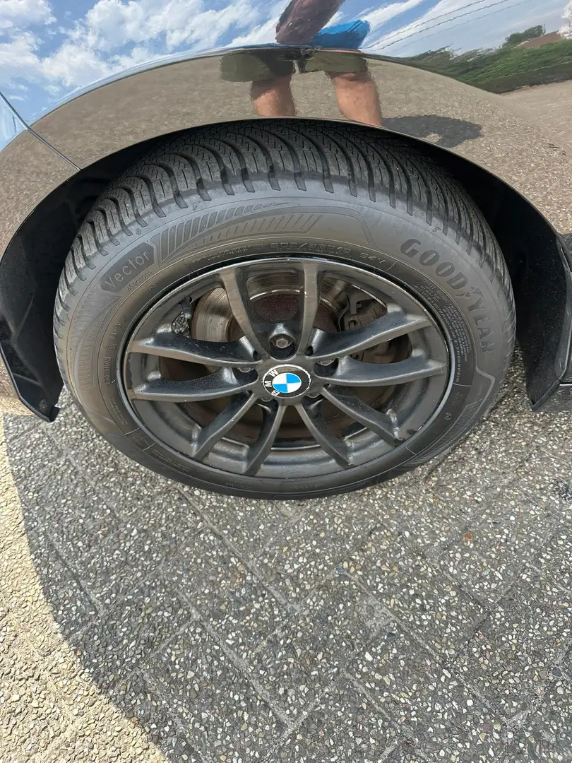 BMW 114 Urban Line, Cruise, Airco, Multistuur, Navi. Noir - 2