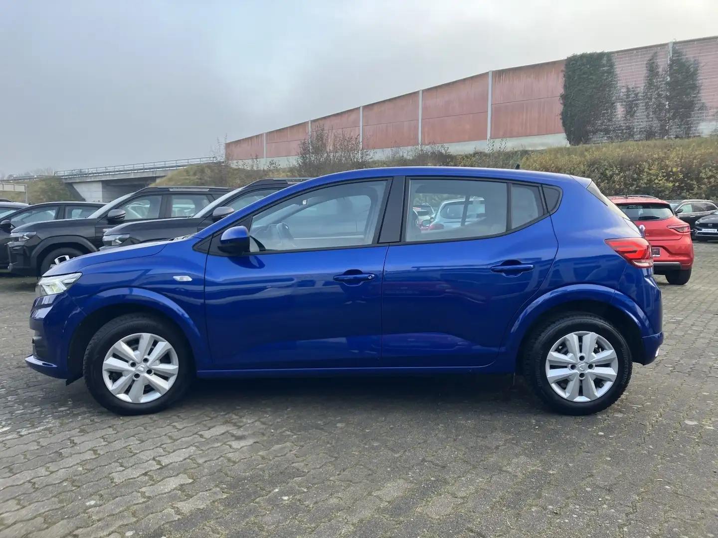 Dacia Sandero Comfort TCe 90 Blau - 2