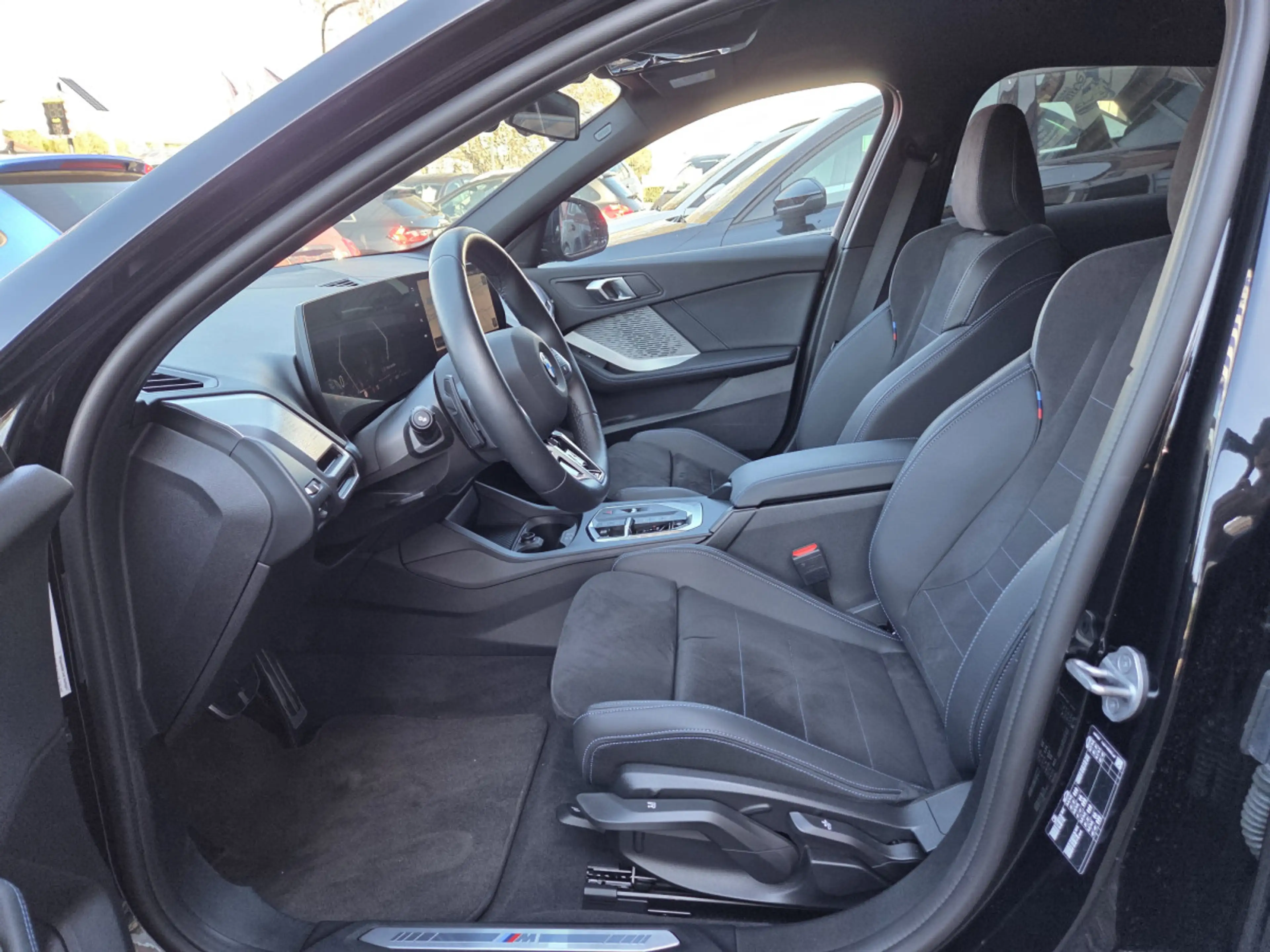 BMW 120 i M SPORT AUTO. 156cv thermique + 14cv elect. — photo 8