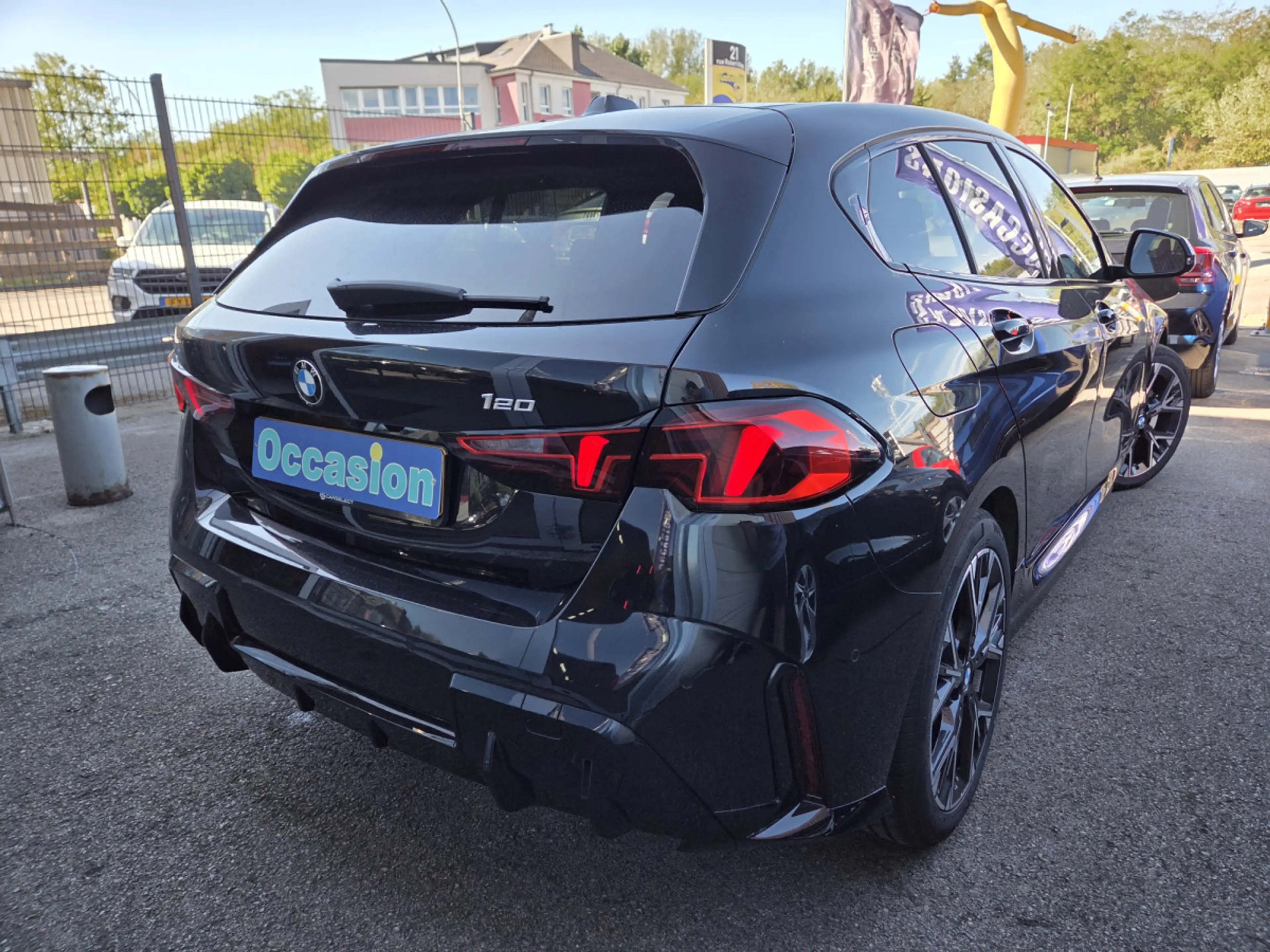 BMW 120 i M SPORT AUTO. 156cv thermique + 14cv elect. — photo 4