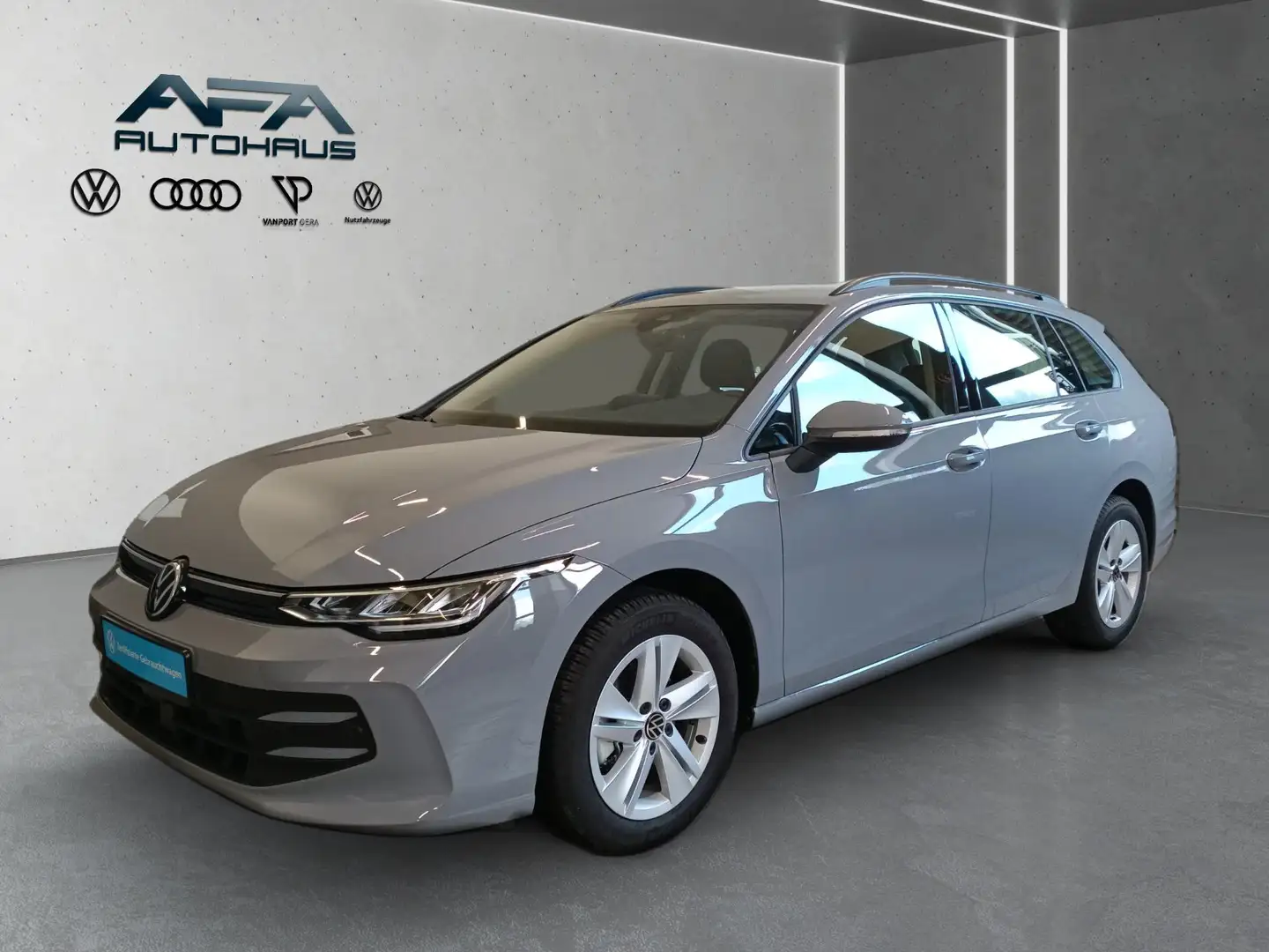 Volkswagen Golf VIII Var. 1.5 eTSI DSG LED*ACC*App-Connect Grau - 2