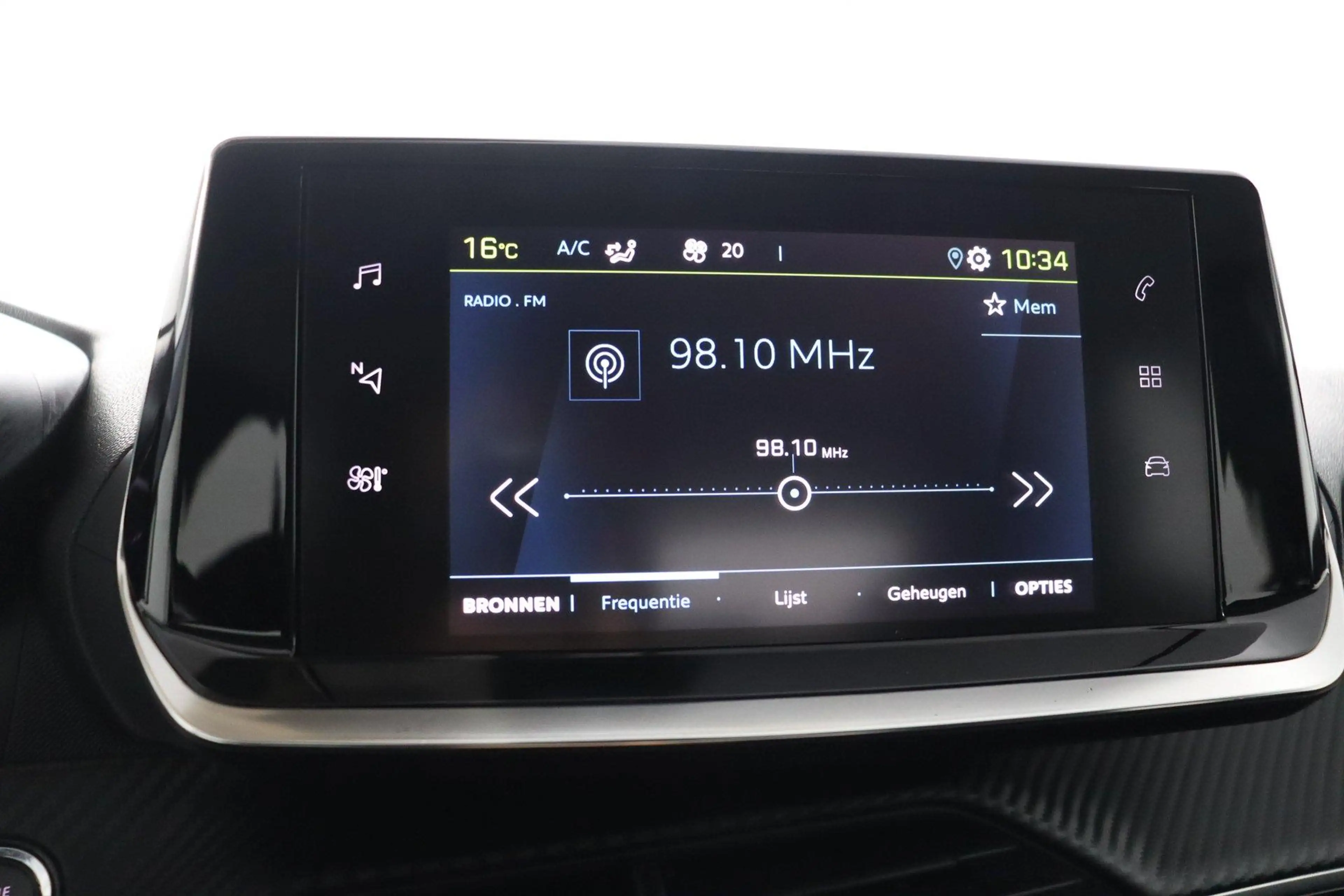 Peugeot e-208 EV Active Pack 50 kWh |Carplay — photo 7