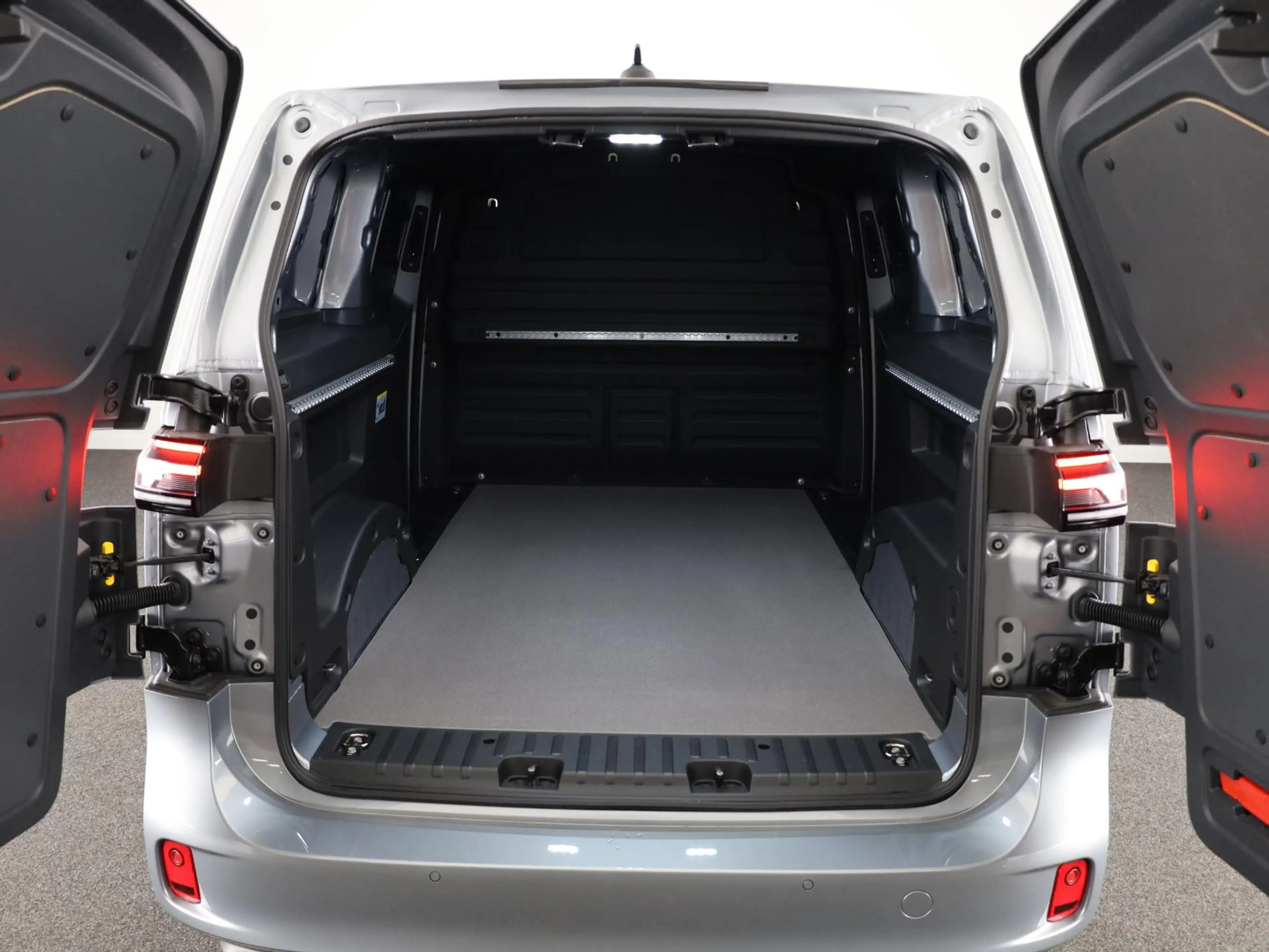 Volkswagen ID. Buzz Cargo Bedrijfswagens 79 kWh — photo 11