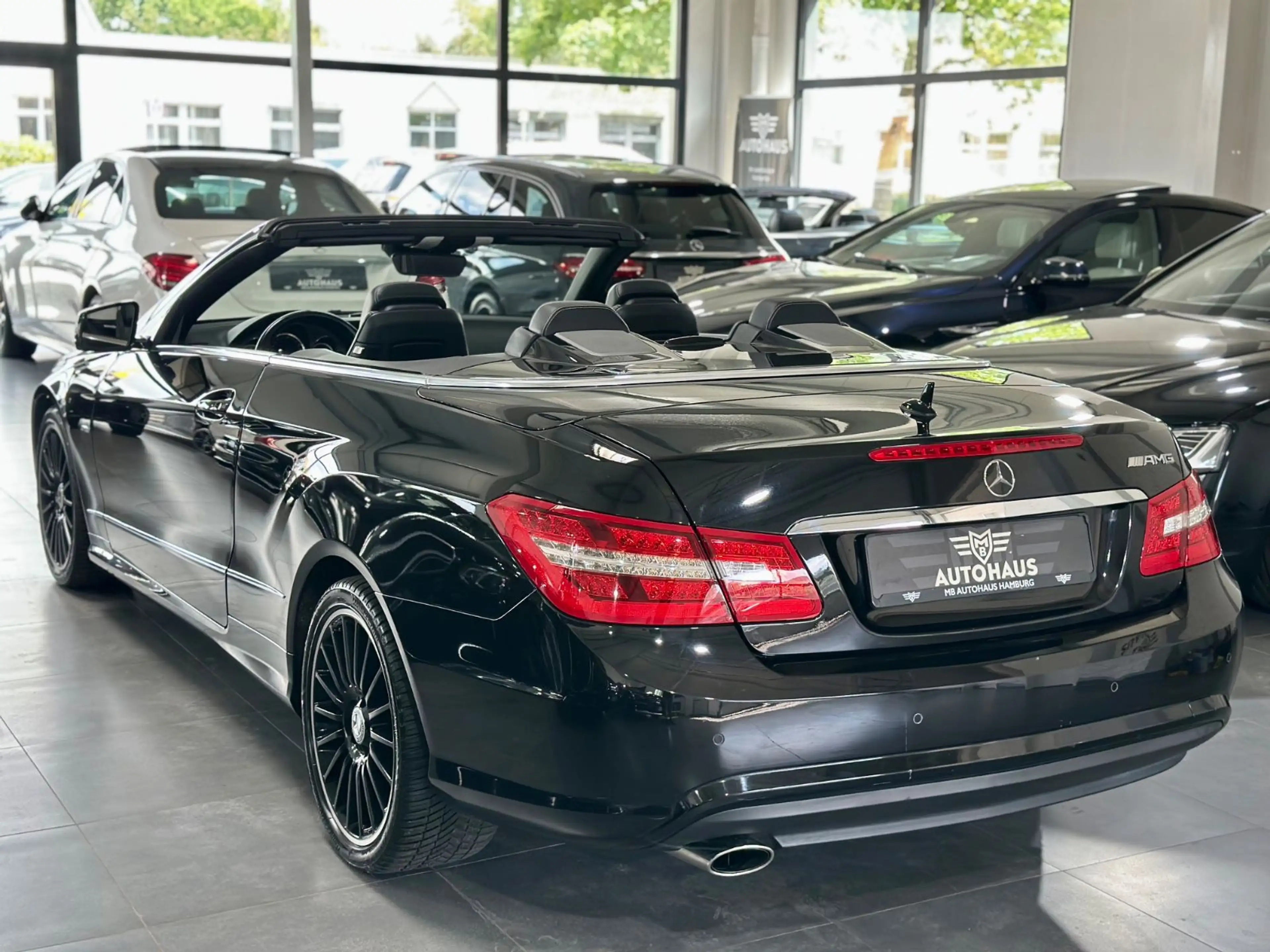Mercedes-Benz E 250 CGI Cabrio,BlueEffi,AMG-Paket,LED,VOLL,TOP — photo 4